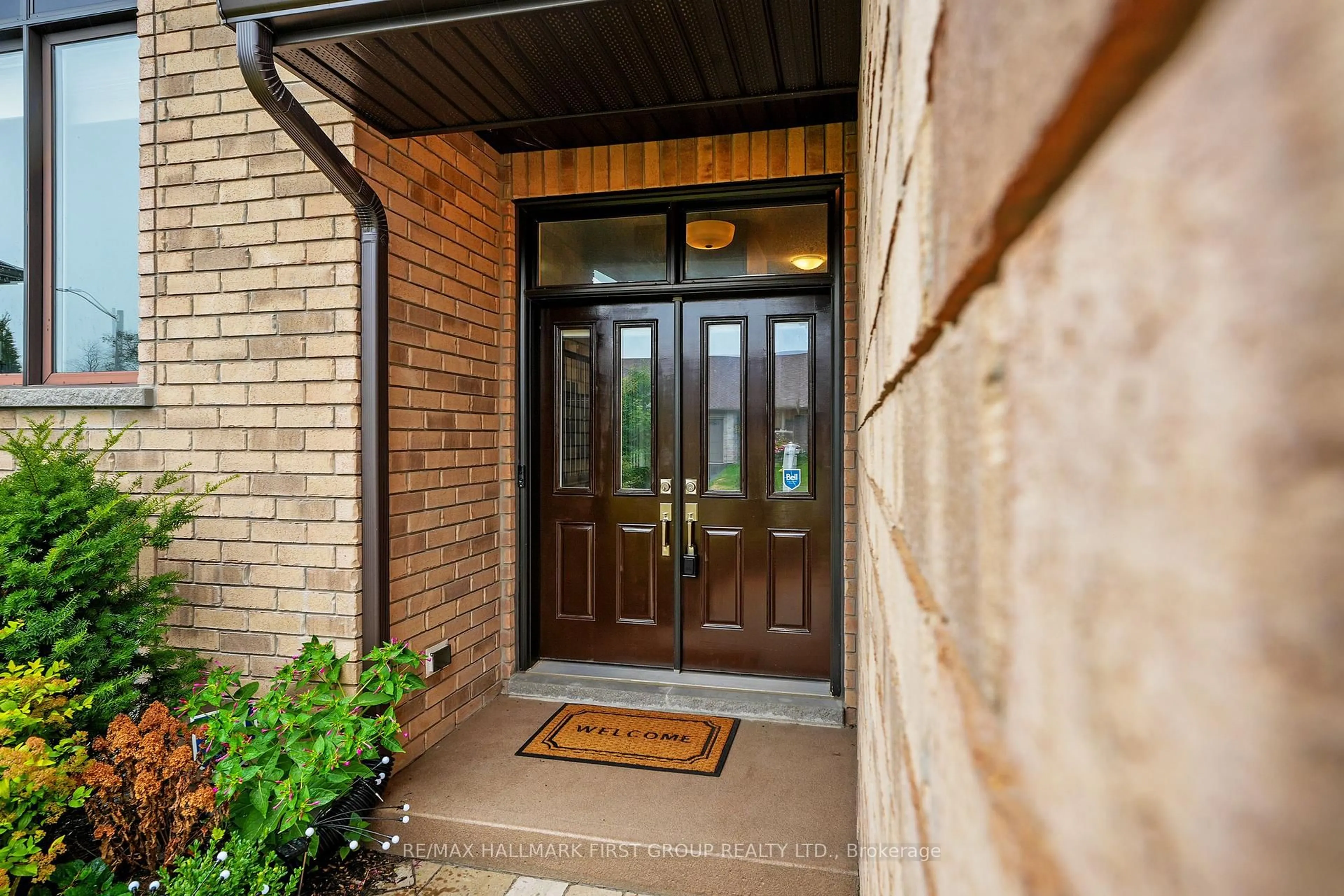 Indoor entryway for 44 Liberty Cres, Quinte West Ontario K8V 0G2