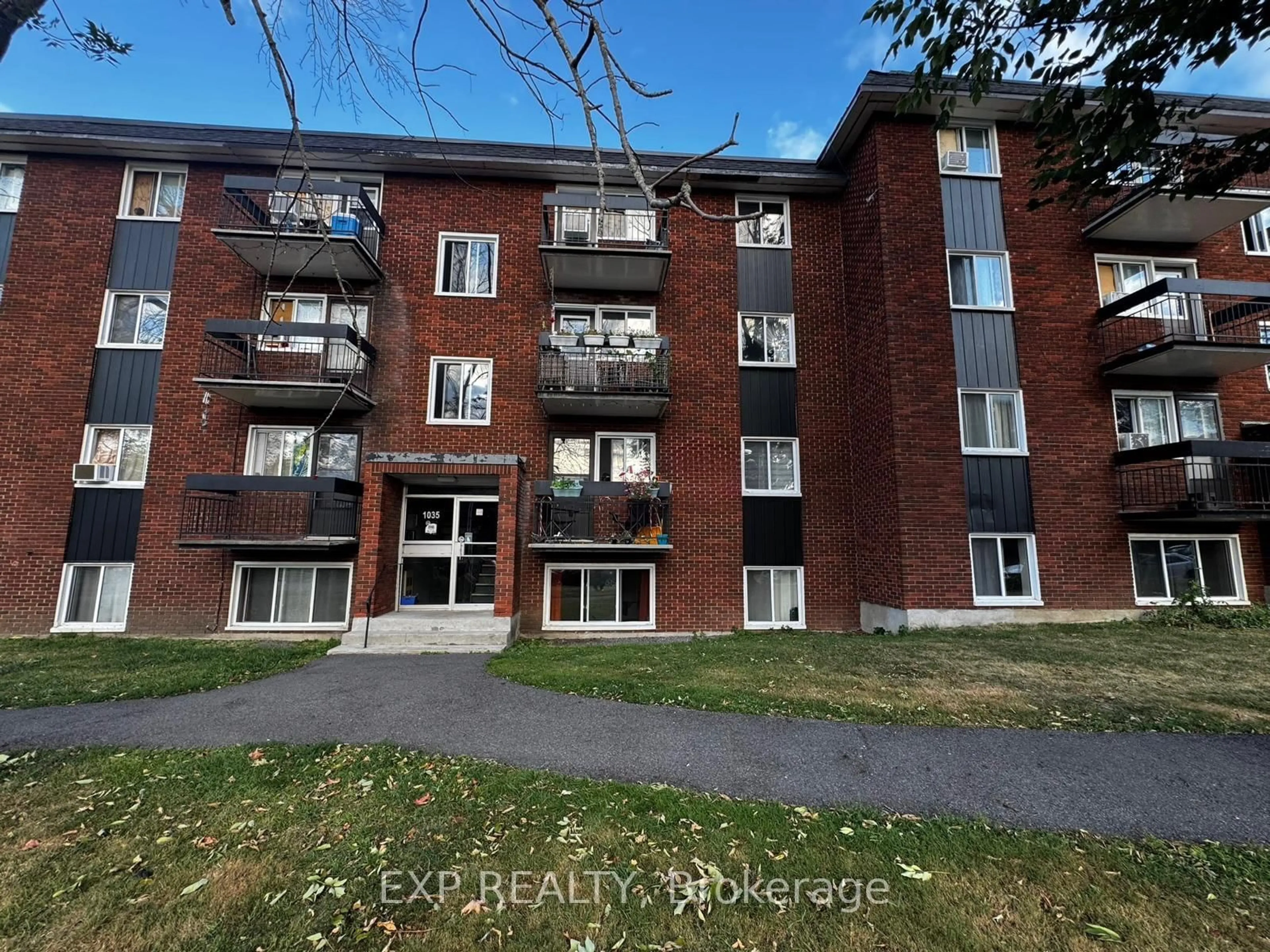 A pic from outside/outdoor area/front of a property/back of a property/a pic from drone, building for 1035 Cartier Blvd #3, Hawkesbury Ontario K6A 2Y4