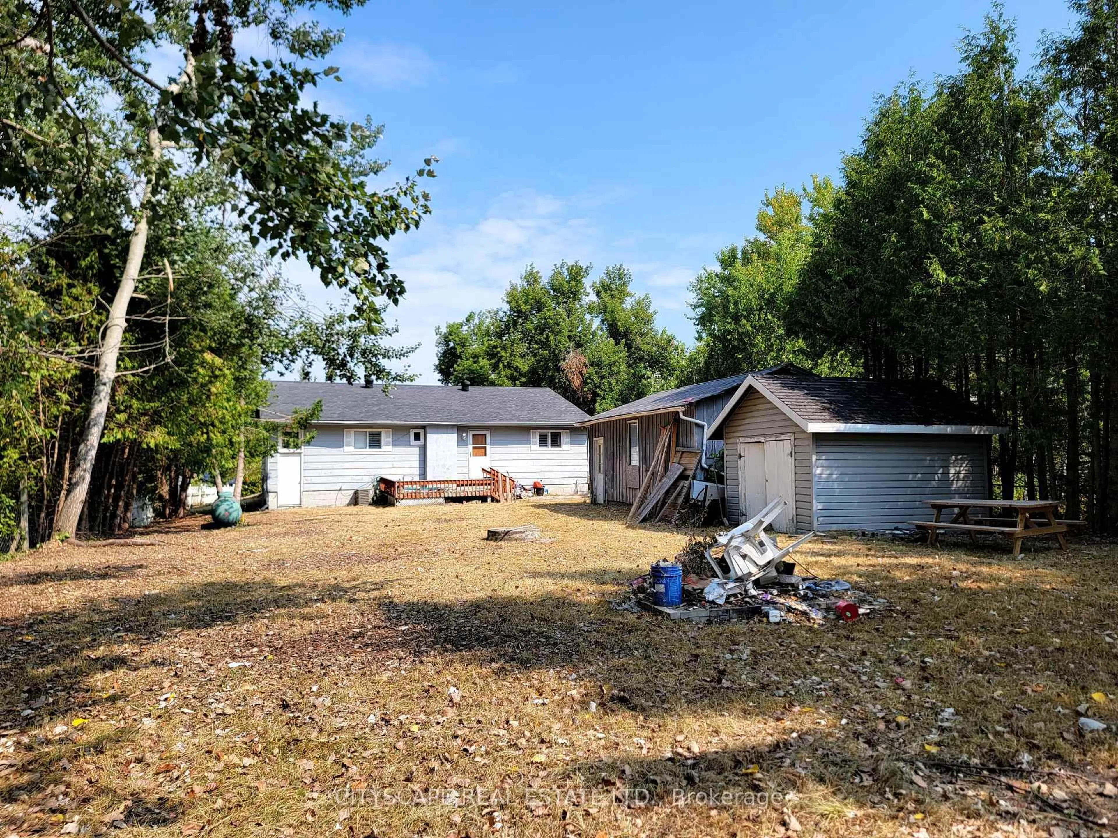 A pic from outside/outdoor area/front of a property/back of a property/a pic from drone, street for 34 Robinson Ave, Kawartha Lakes Ontario K0M 2B0