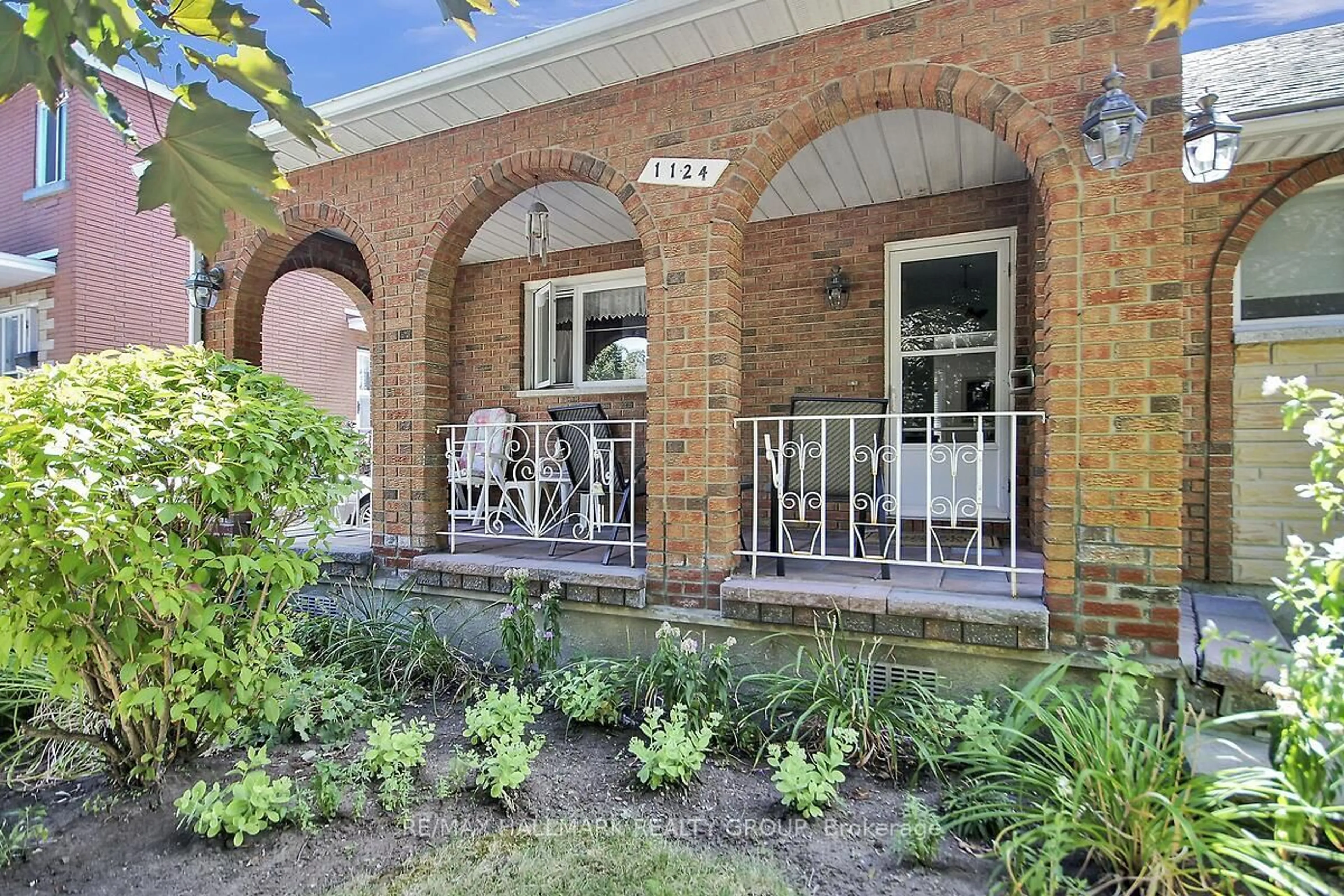Home with brick exterior material, street for 1124 Guertin Ave, Ottawa Ontario K1H 8B6