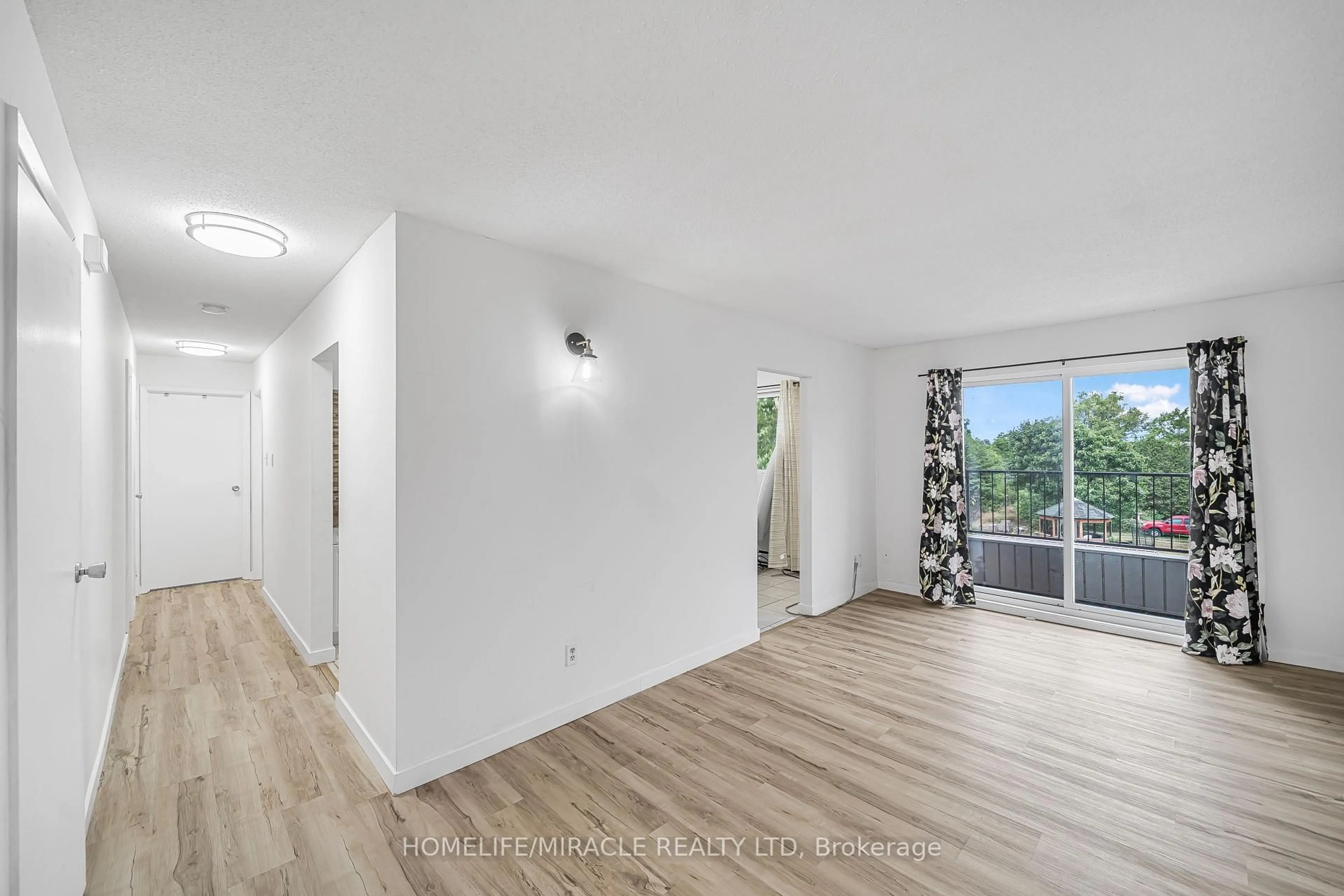 A pic of a room for 323 Main St #305, Merrickville-Wolford Ontario K0G 1N0