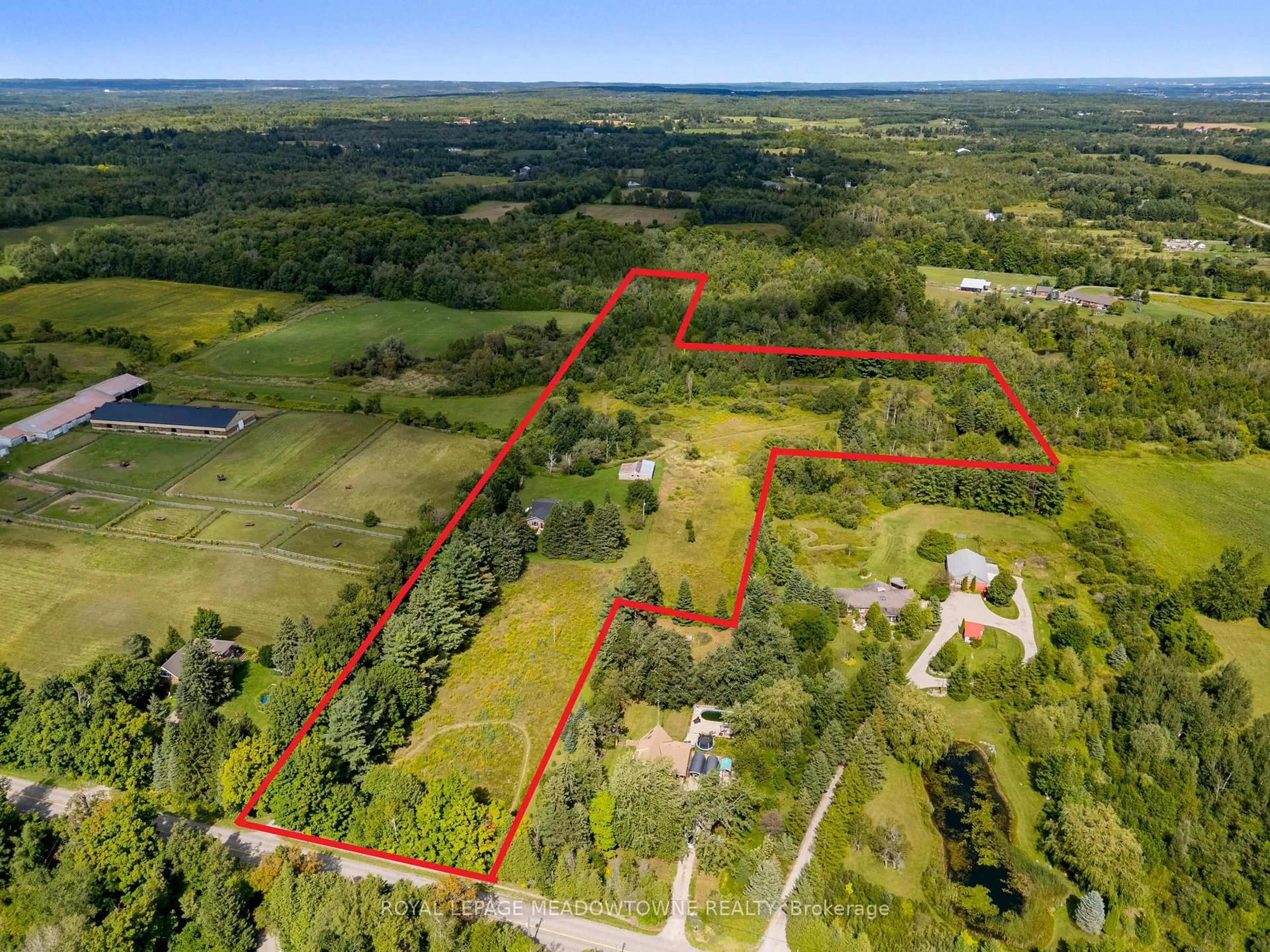 A pic from outside/outdoor area/front of a property/back of a property/a pic from drone, unknown for 5139 Ninth Line, Erin Ontario N0B 1T0