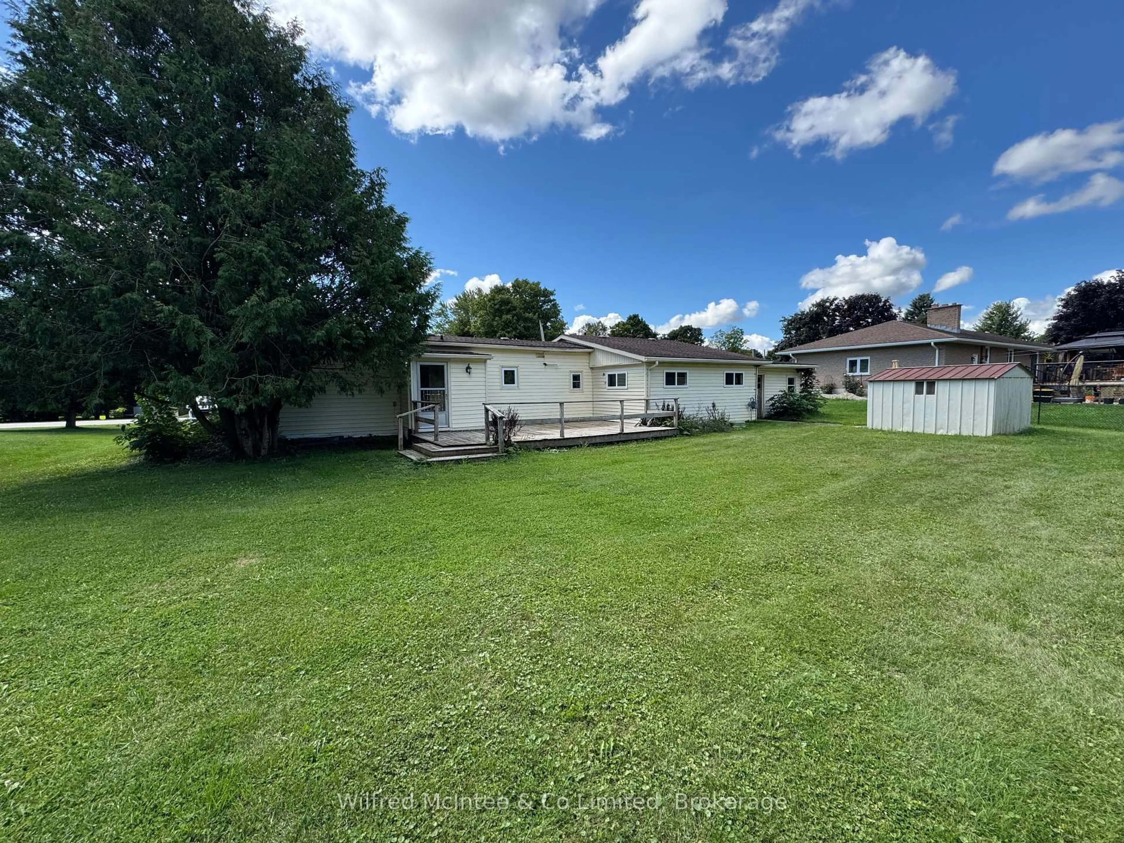 A pic from outside/outdoor area/front of a property/back of a property/a pic from drone, unknown for 290 Concession 12 Rd, South Bruce Ontario N0G 1W0