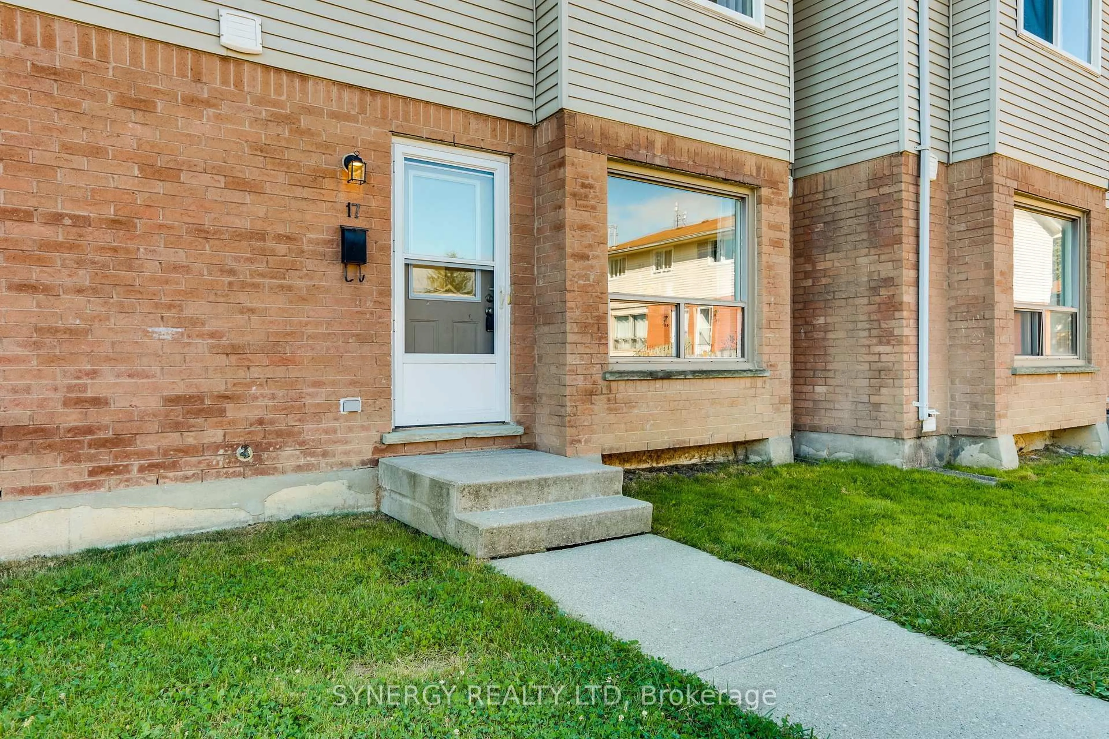 Unknown for 595 Third St #17, London East Ontario N5V 4A1