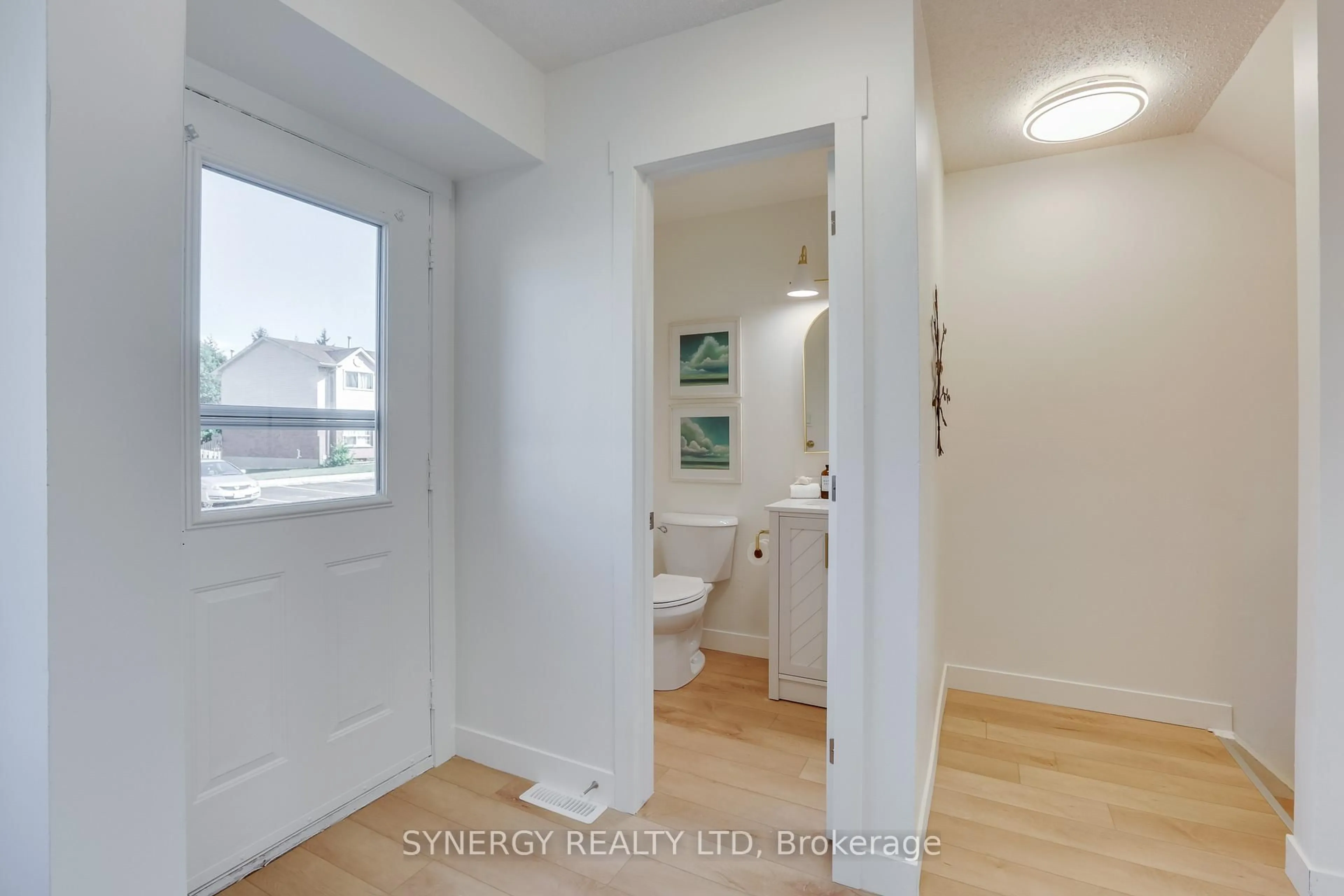 Unknown for 595 Third St #17, London East Ontario N5V 4A1