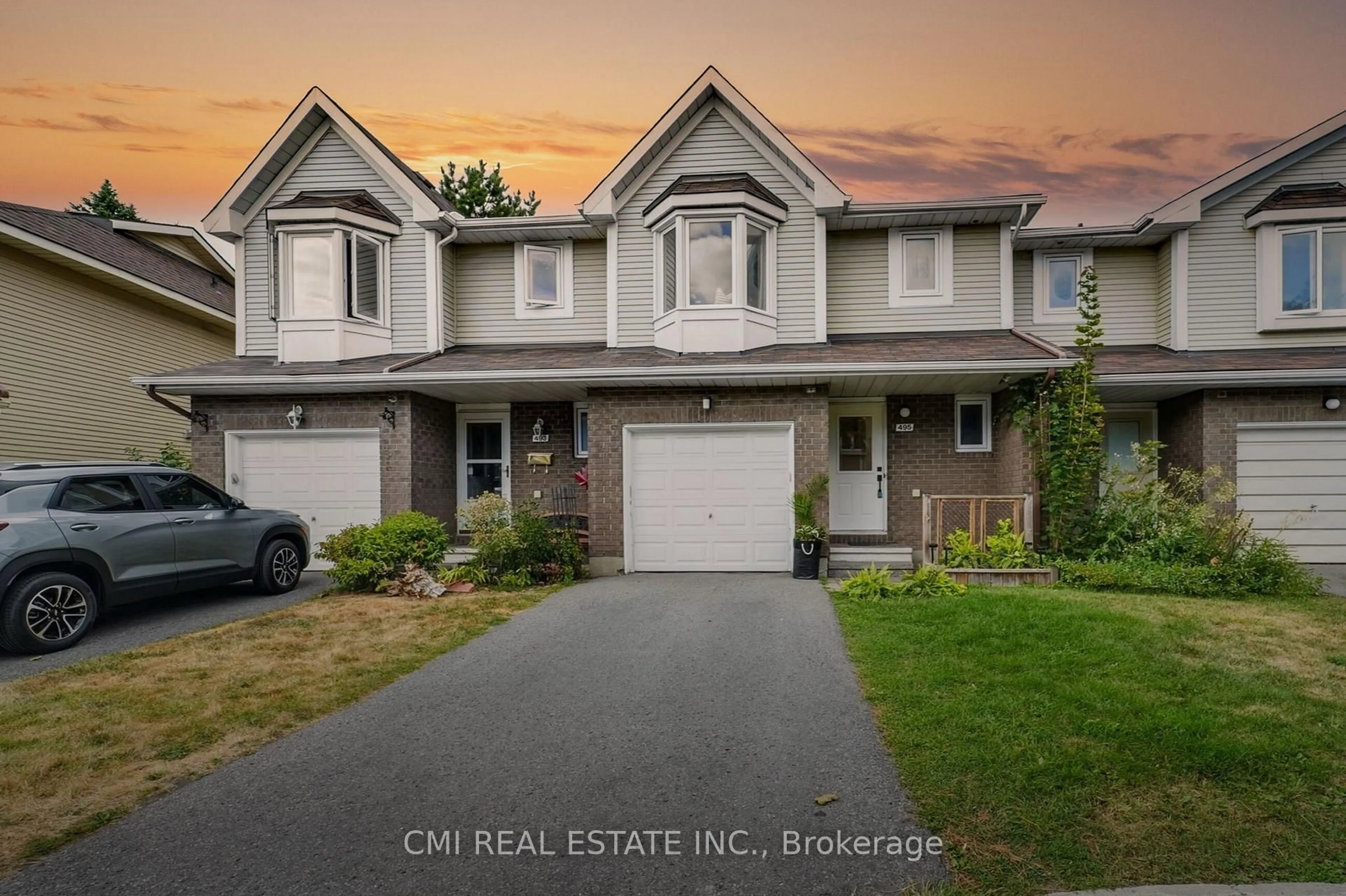 A pic from outside/outdoor area/front of a property/back of a property/a pic from drone, street for 495 Sidney Dr #49, Ottawa Ontario K4A 2W6
