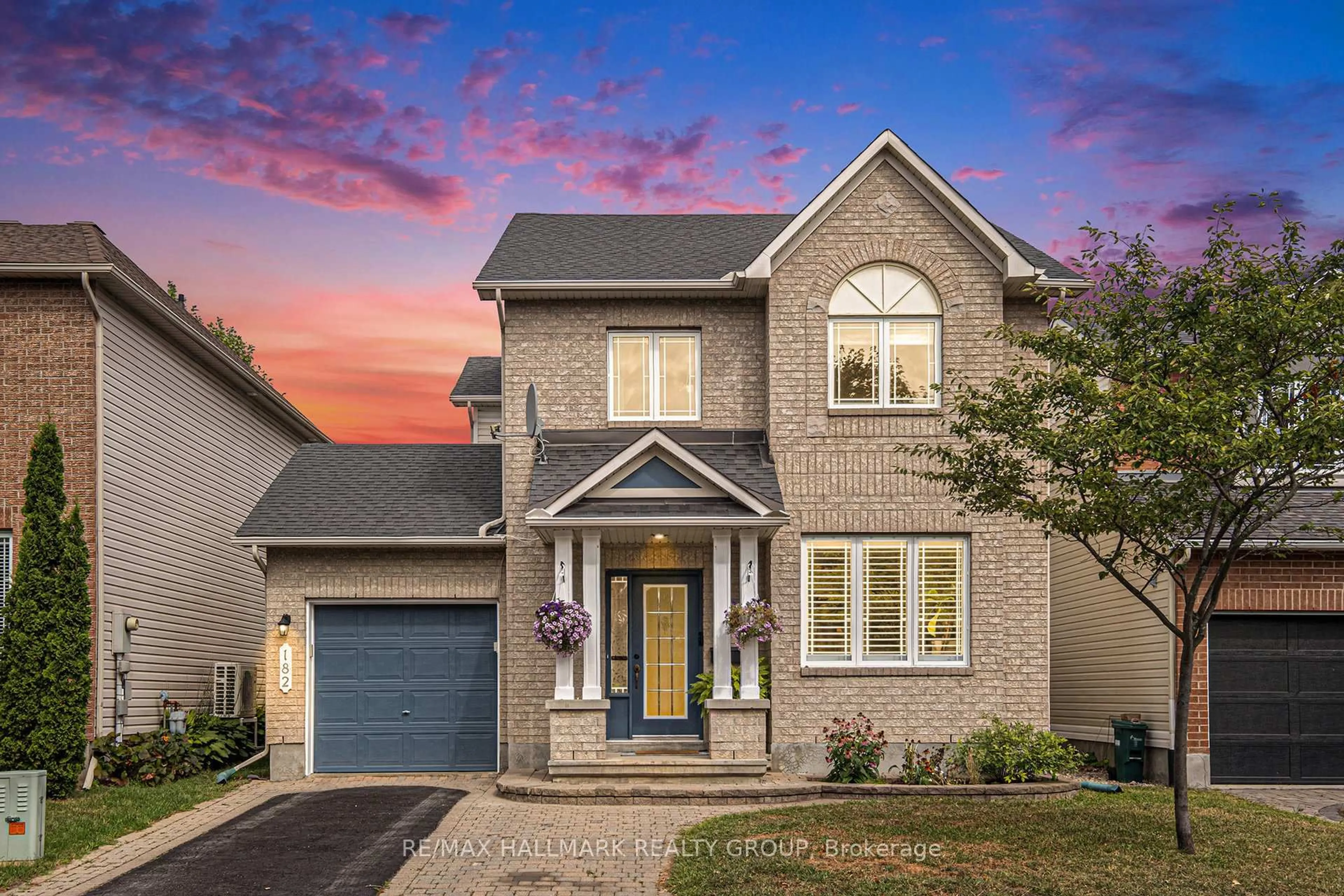 Home with brick exterior material, street for 182 Willow Creek Circ, Ottawa Ontario K2G 7B1