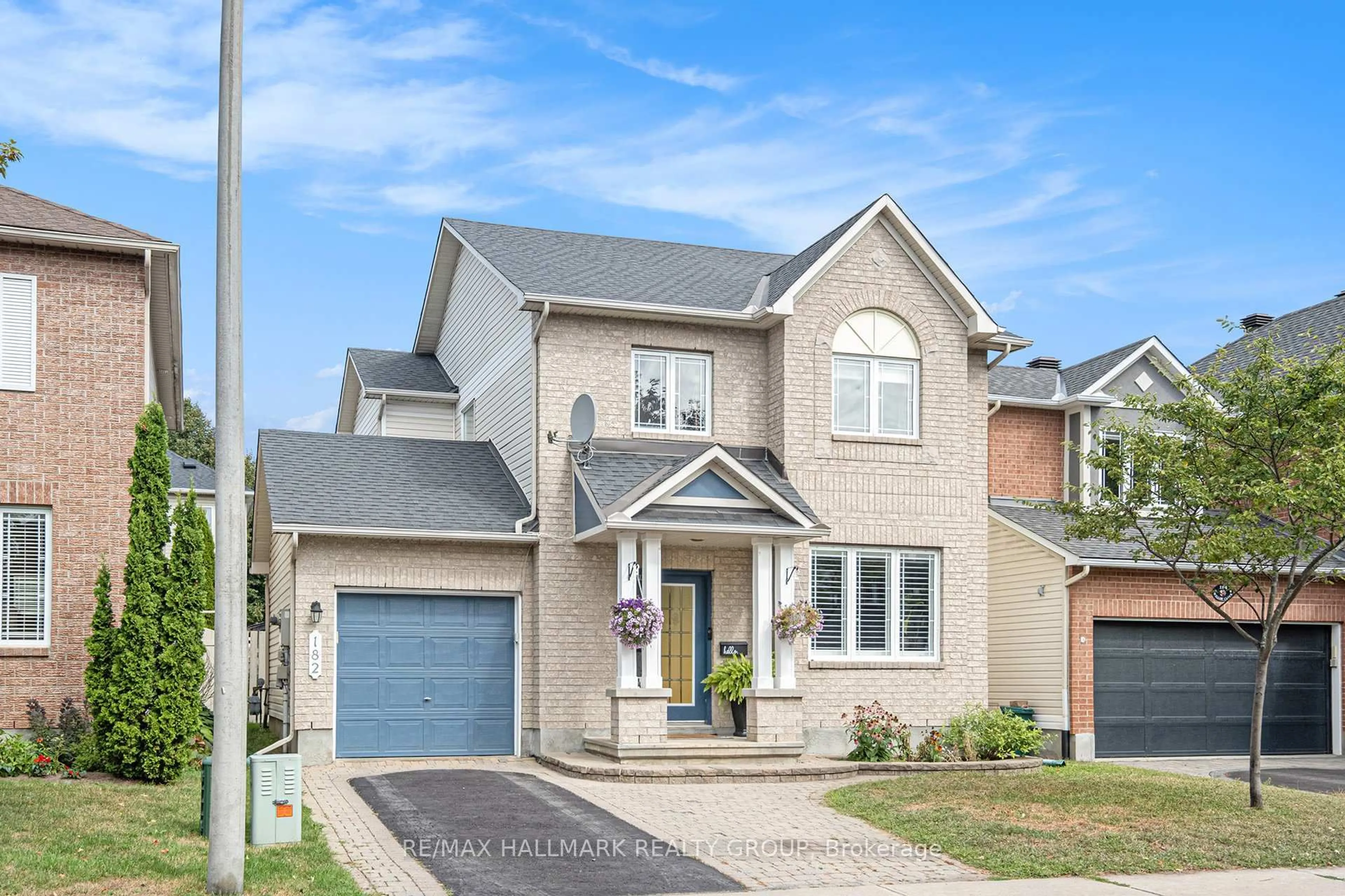 Home with brick exterior material, street for 182 Willow Creek Circ, Ottawa Ontario K2G 7B1