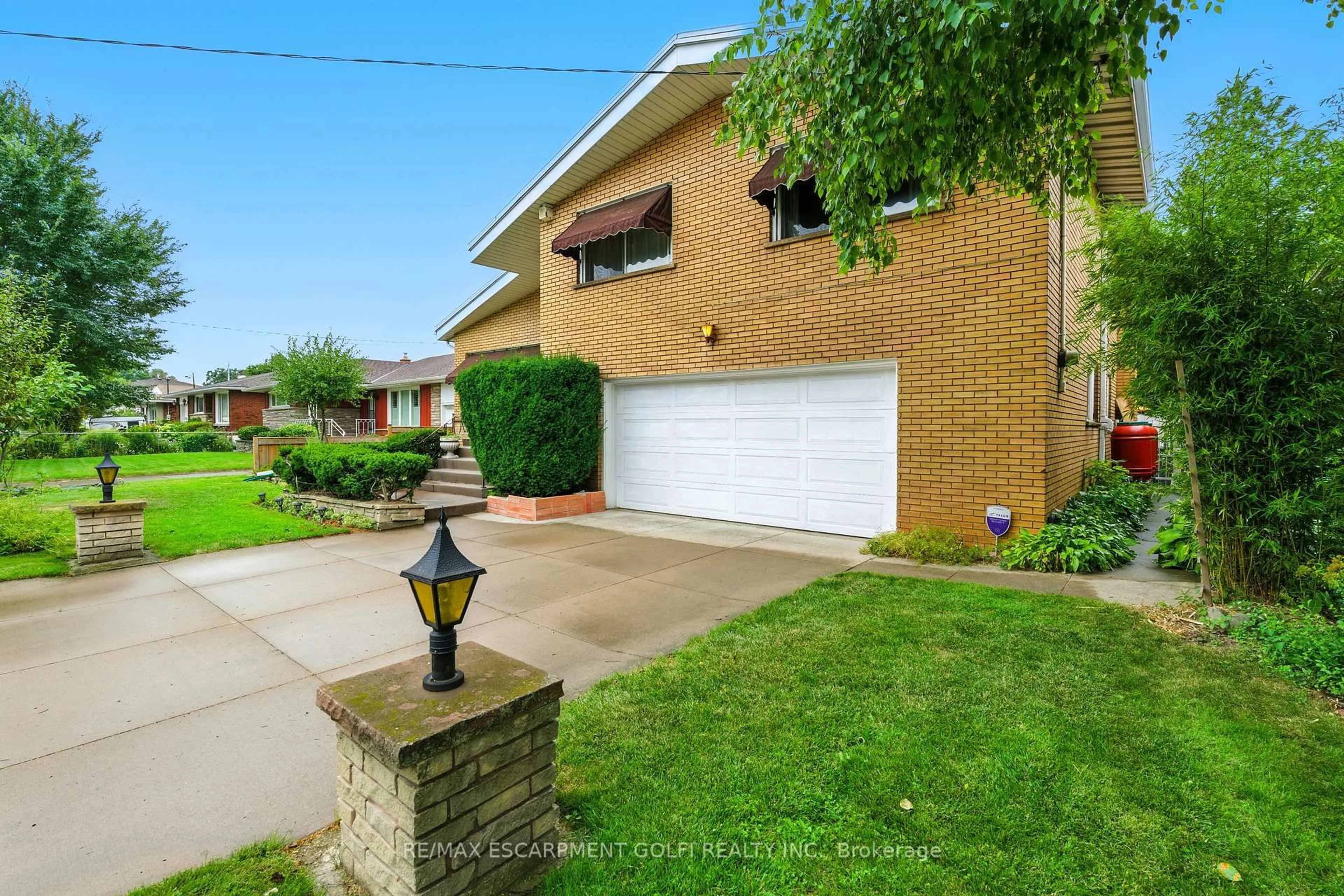 Home with brick exterior material, street for 16 Southill Dr, Hamilton Ontario L9A 3K5