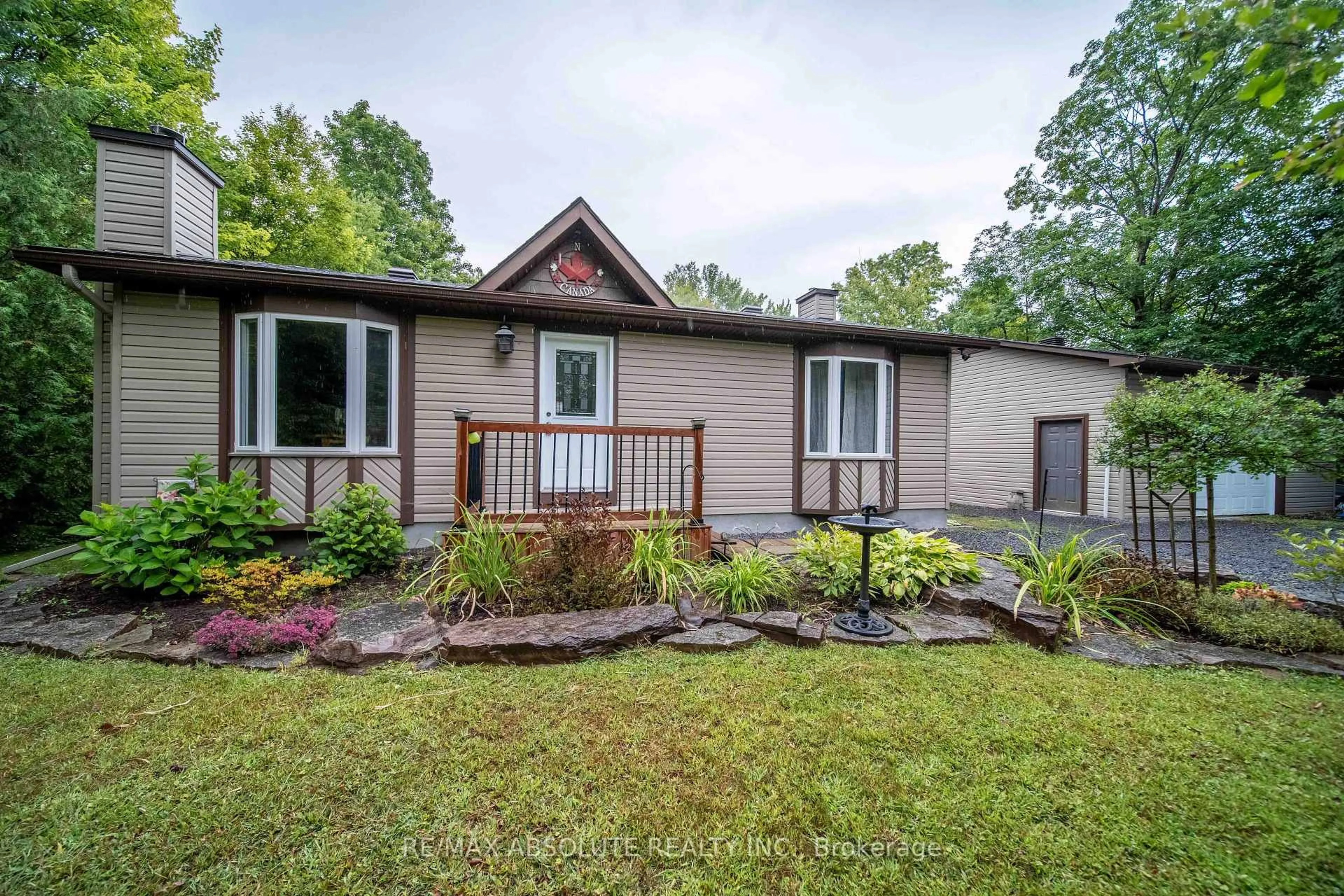 Home with vinyl exterior material, unknown for 1127 Rollin Rd, Clarence-Rockland Ontario K0A 3N0