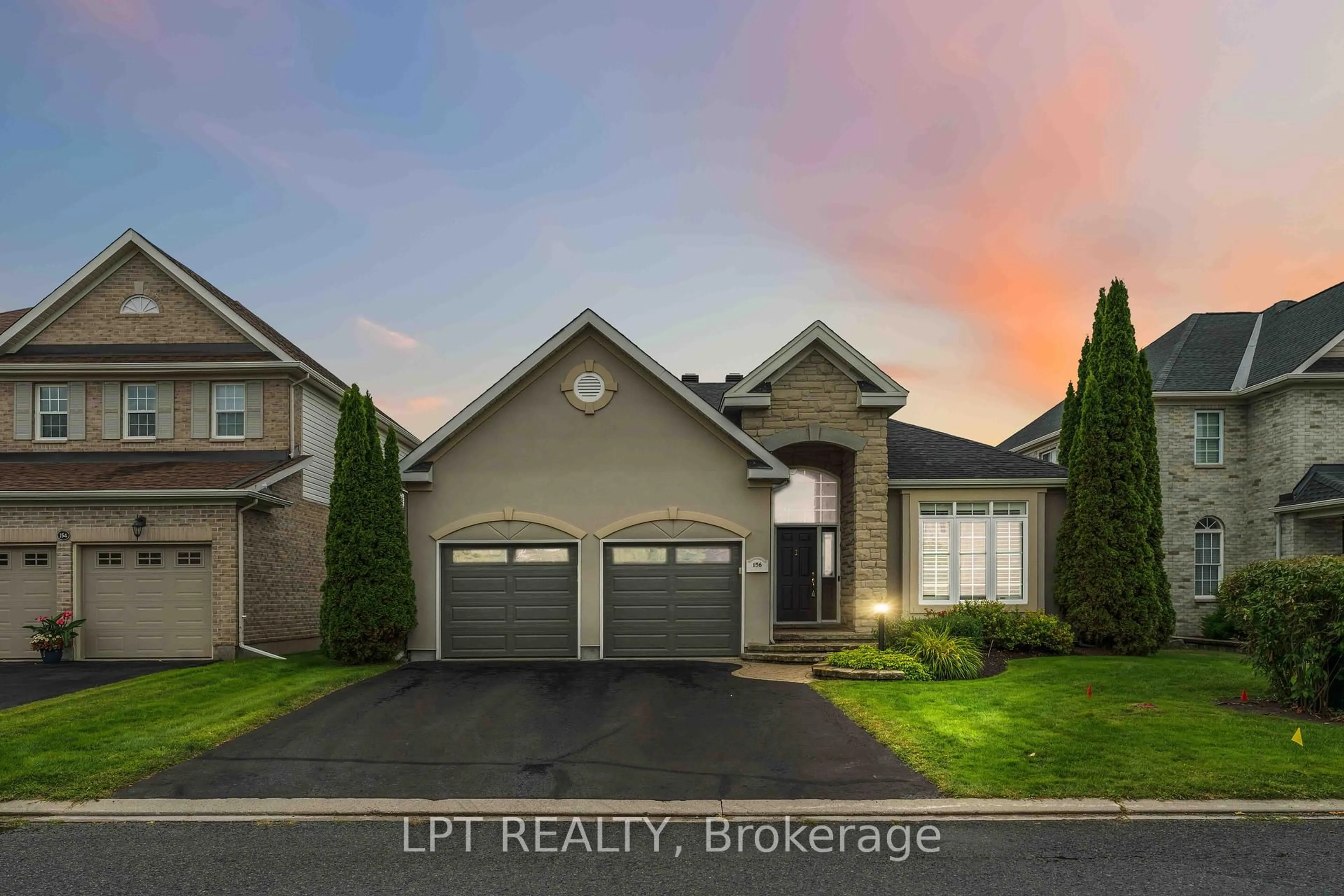 A pic from outside/outdoor area/front of a property/back of a property/a pic from drone, street for 156 Riverstone Dr, Ottawa Ontario K2J 5E4
