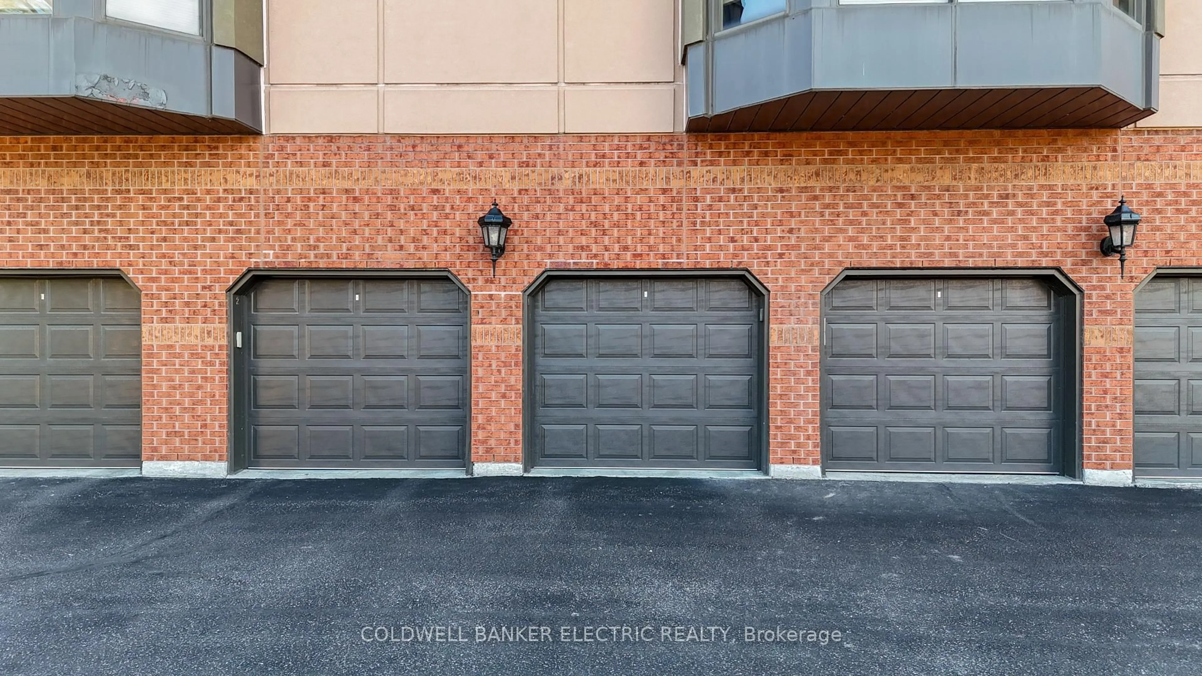 Indoor garage for 1 Queen St #404, Cobourg Ontario K9A 1M8