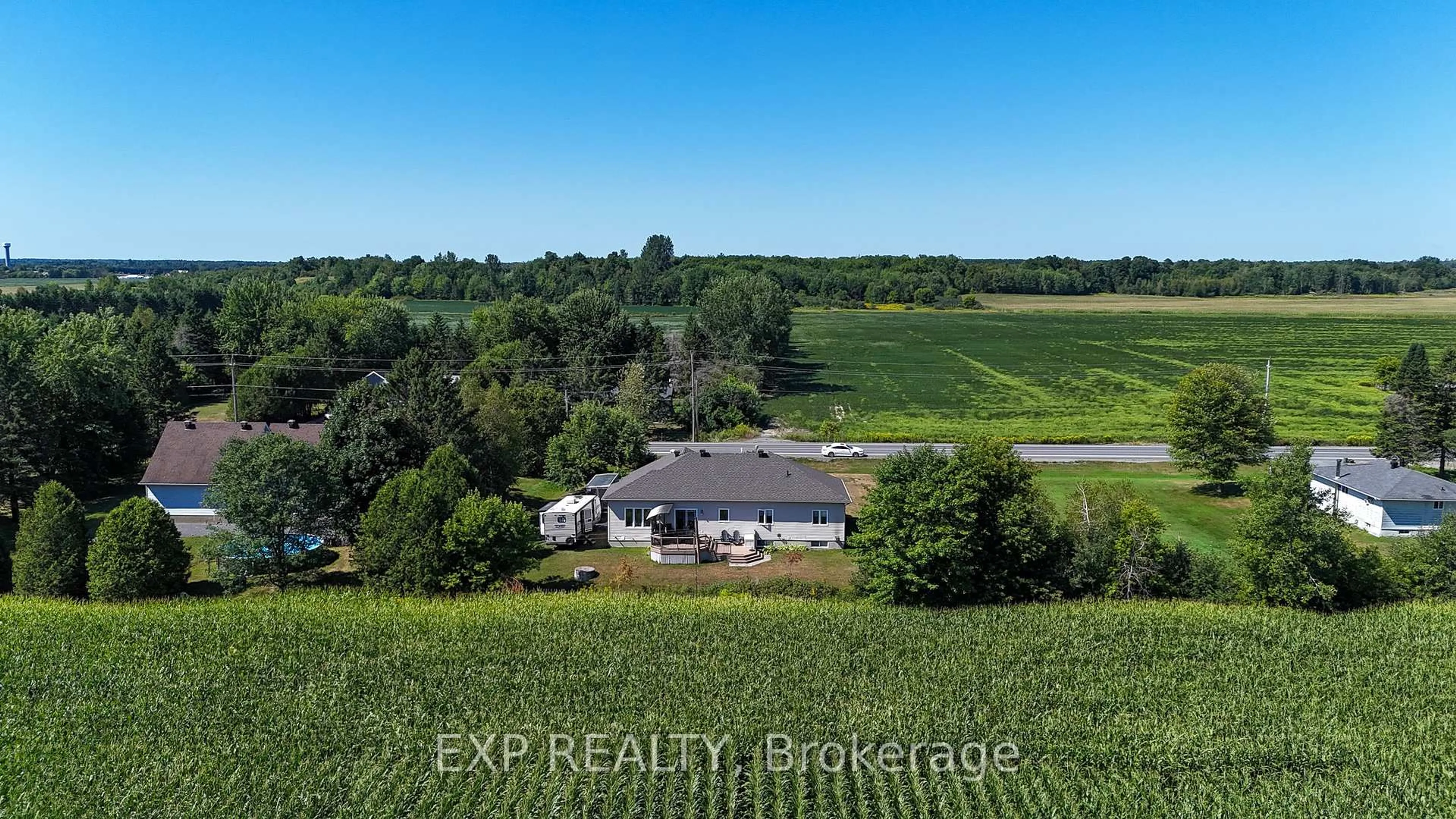 A pic from outside/outdoor area/front of a property/back of a property/a pic from drone, water/lake/river/ocean view for 3403 Gendron Rd, Clarence-Rockland Ontario K0A 2A0