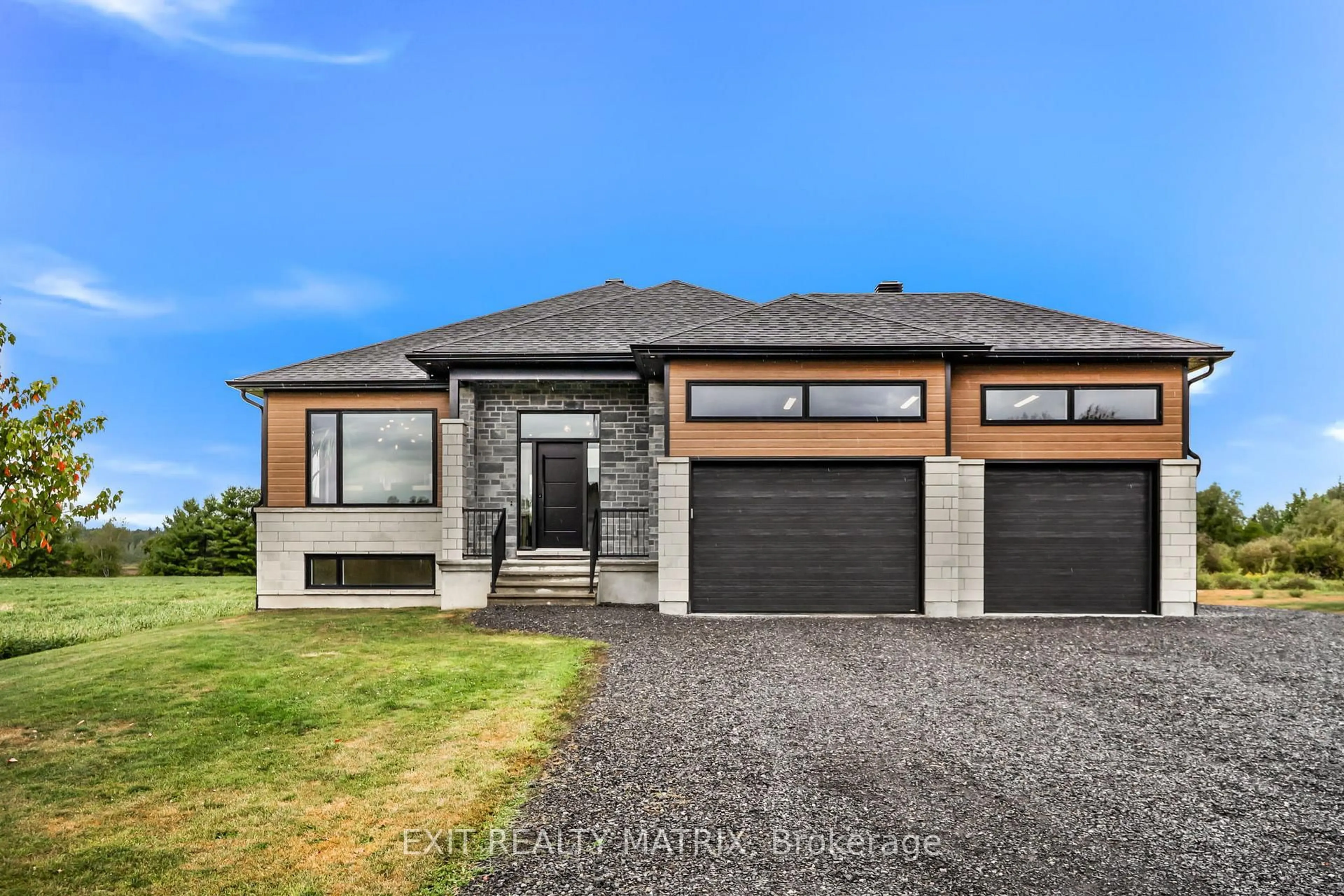 Home with brick exterior material, street for 529 Voie Ferree Rd, Clarence-Rockland Ontario K0A 2A0