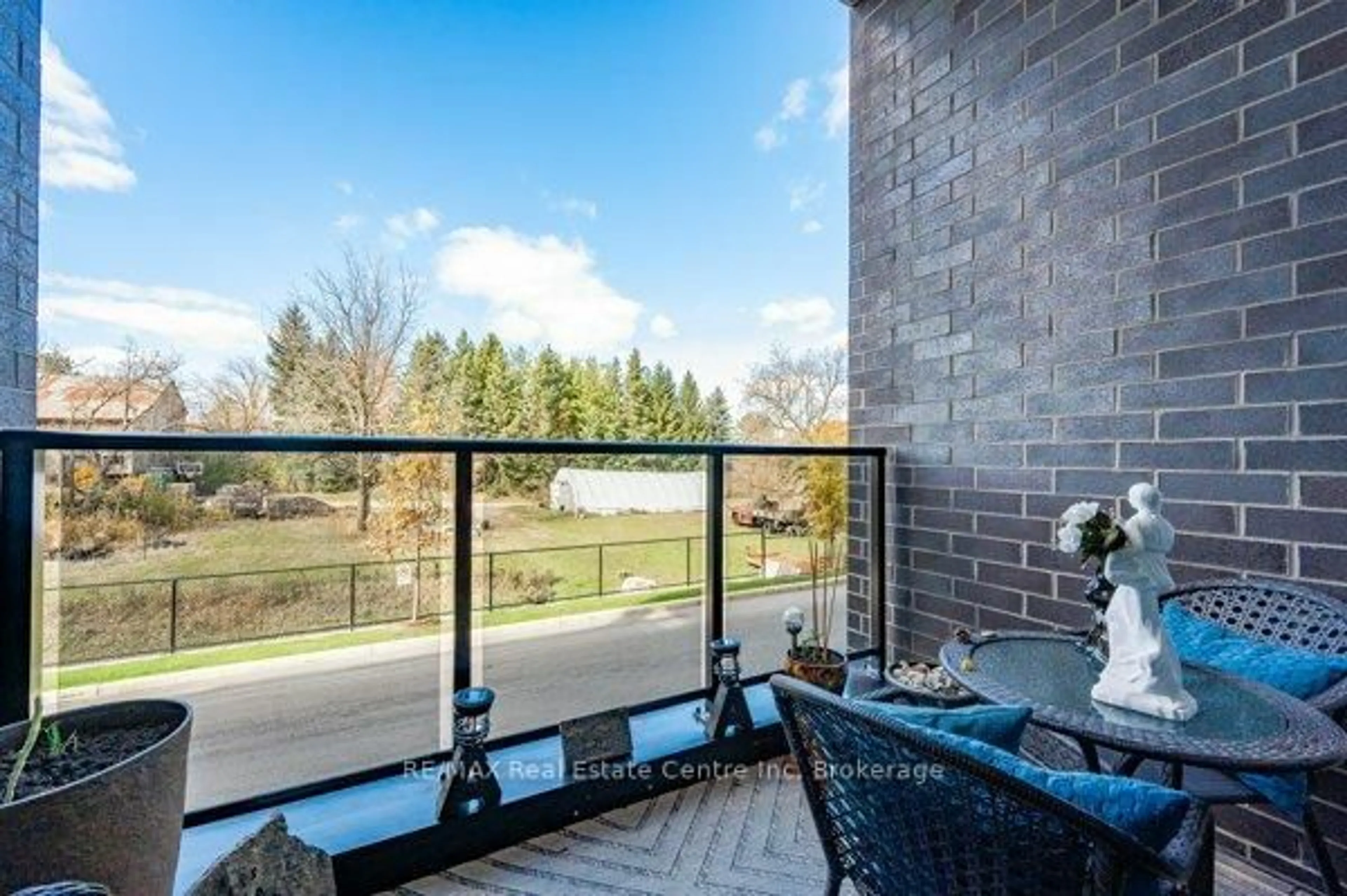 Patio, water/lake/river/ocean view for 1880 Gordon St #104, Guelph Ontario N1L 0P5