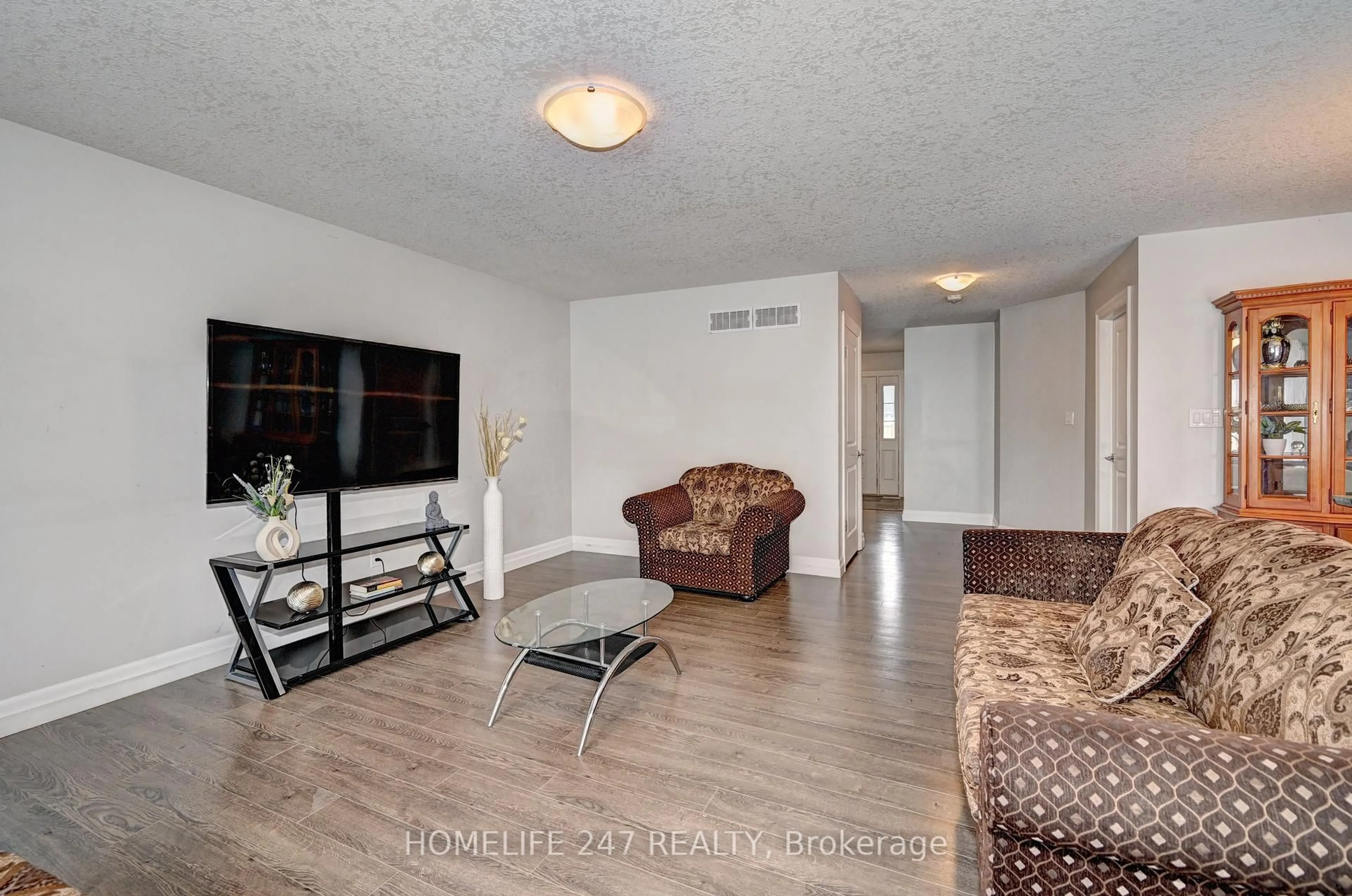Living room with furniture, unknown for 815 Binning St, North Perth Ontario N4W 1H3