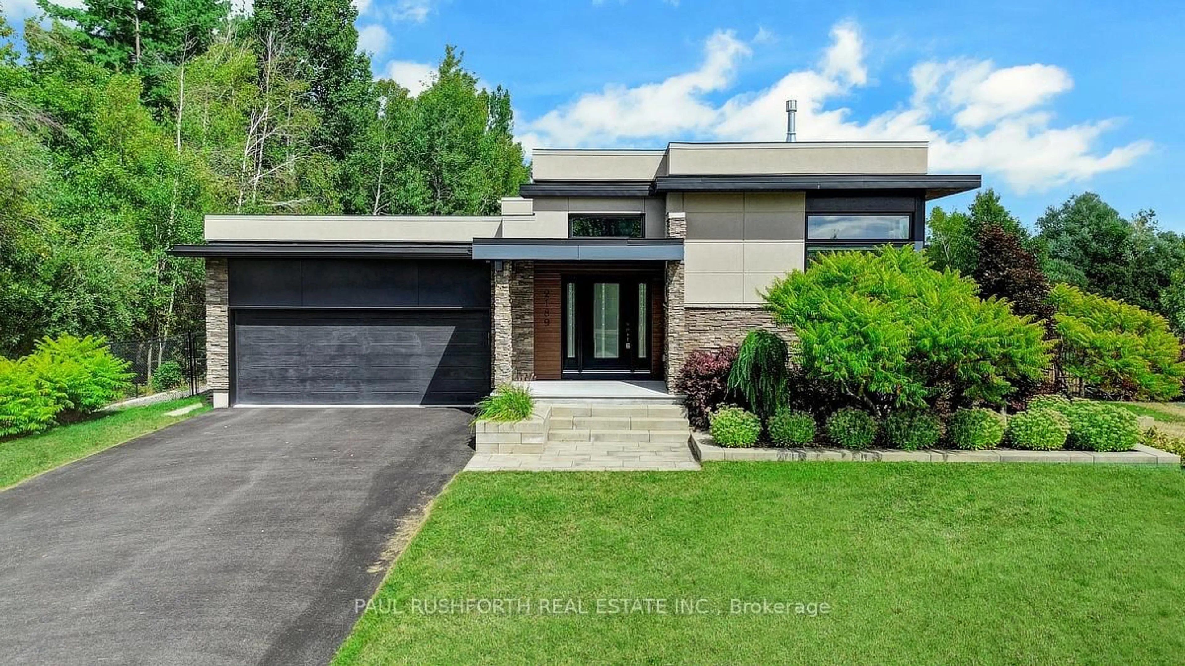 Home with brick exterior material, street for 2189 Onyx St, Vars Ontario K0A 3H0