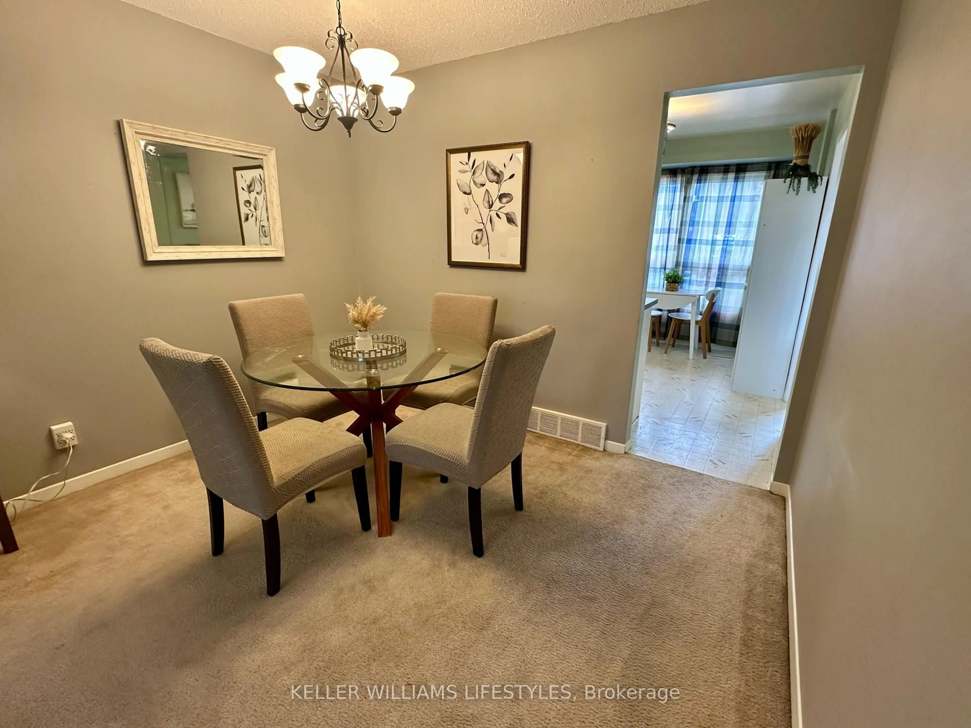 Dining room, unknown for 89 Highview Ave #26, London South Ontario N6C 5V9