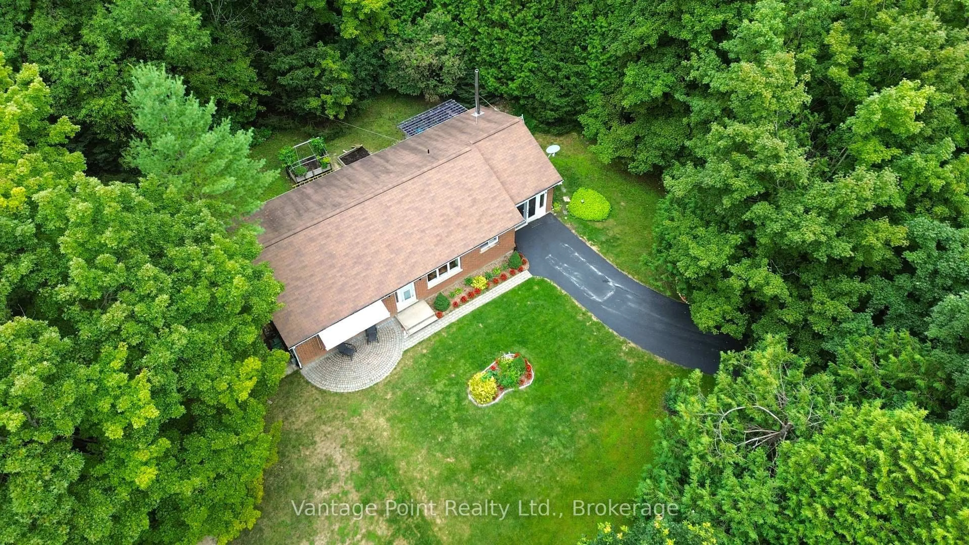 A pic from outside/outdoor area/front of a property/back of a property/a pic from drone, unknown for 574256 40 Sdrd, West Grey Ontario N0C 1H0