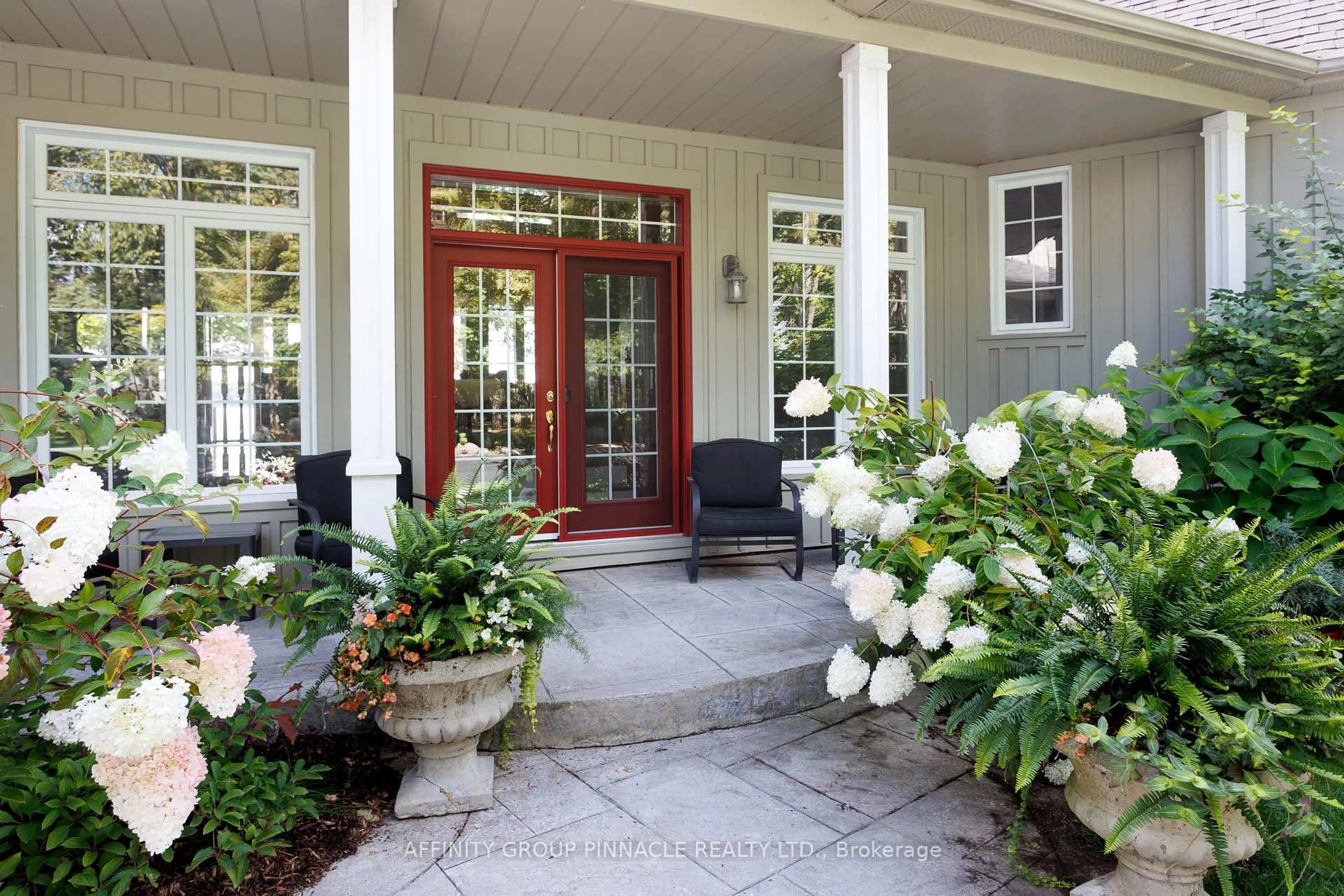 Indoor entryway for 12 Edgewood Dr, Kawartha Lakes Ontario K0M 1N0