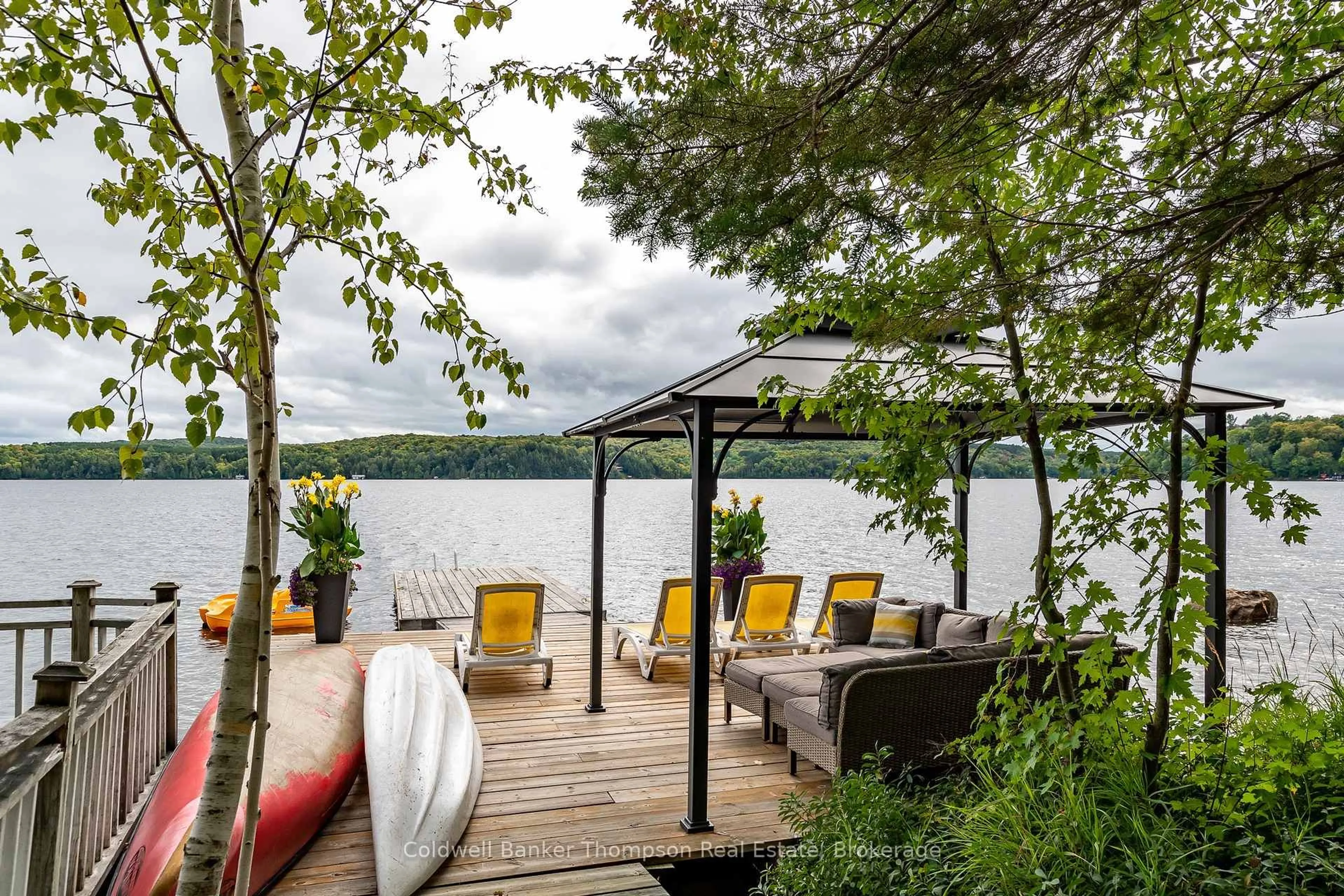 Patio, water/lake/river/ocean view for 415 GRASSMERE RESORT Rd, Huntsville Ontario P1H 2J6