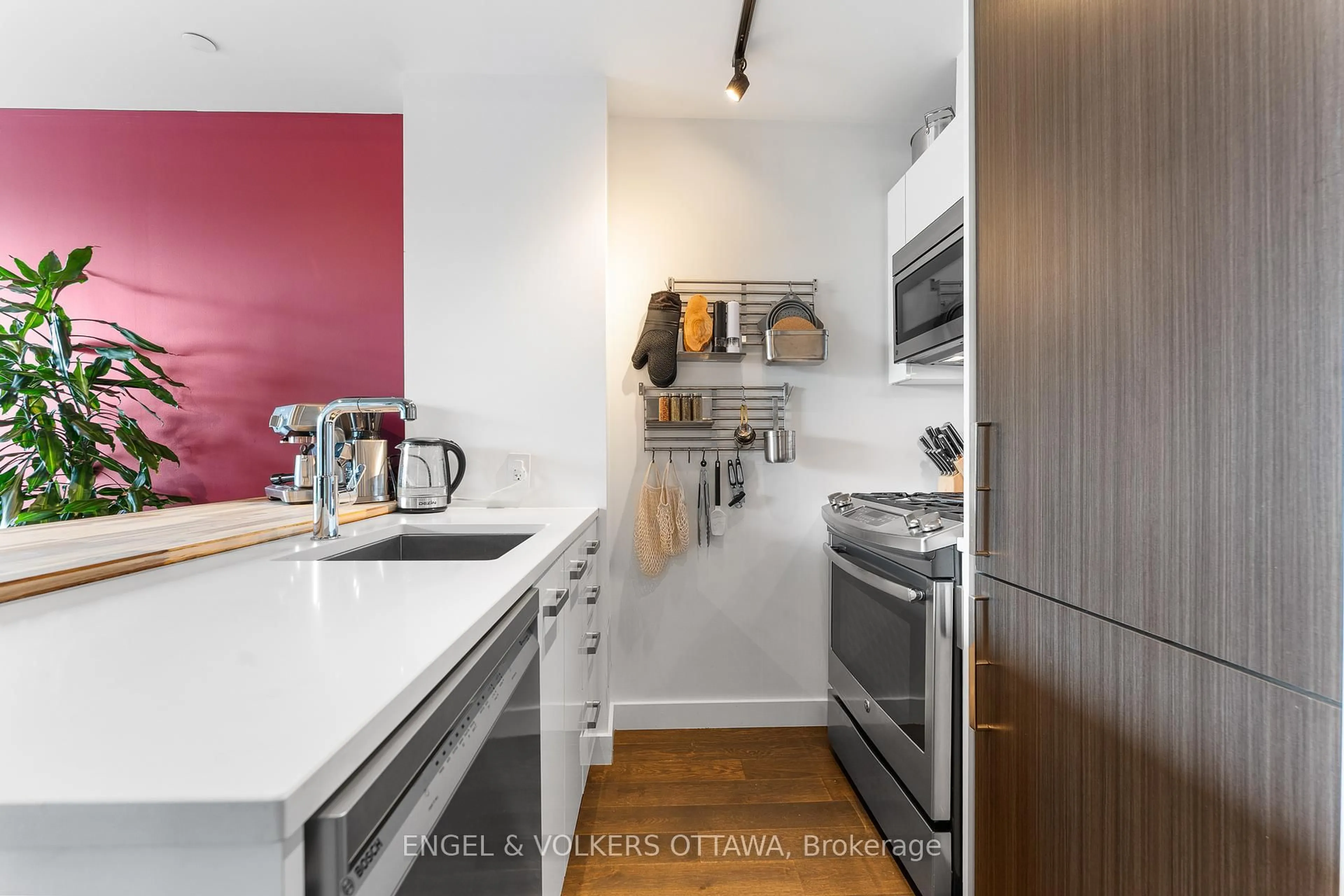 Unknown for 224 Lyon St #303, Ottawa Ontario K1R 0C1