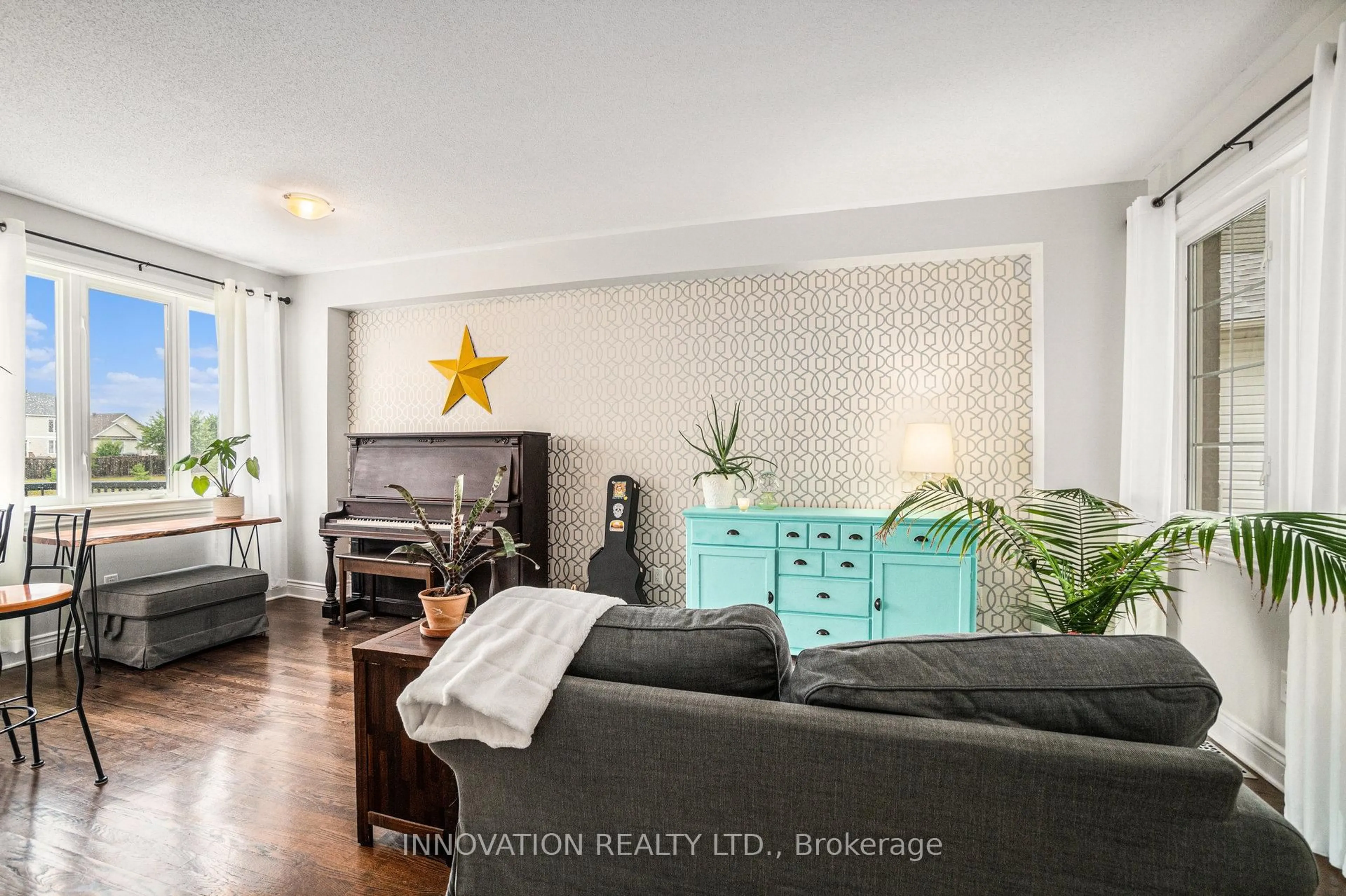Living room with furniture, unknown for 41 Mcgregor Scobie Cres, Arnprior Ontario K7S 0G5