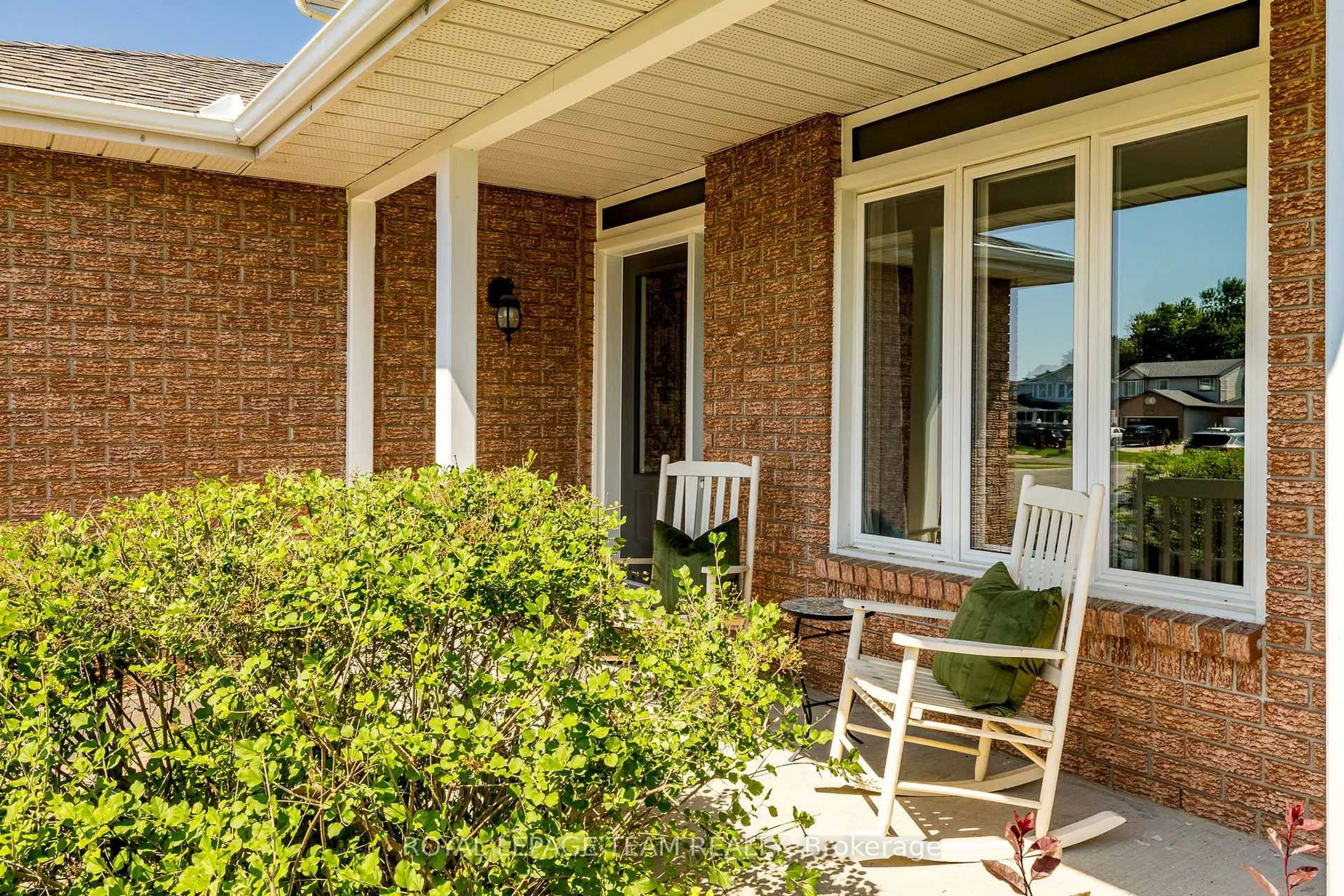 Patio, street for 30 Halley St, Barrhaven Ontario K2J 3W2