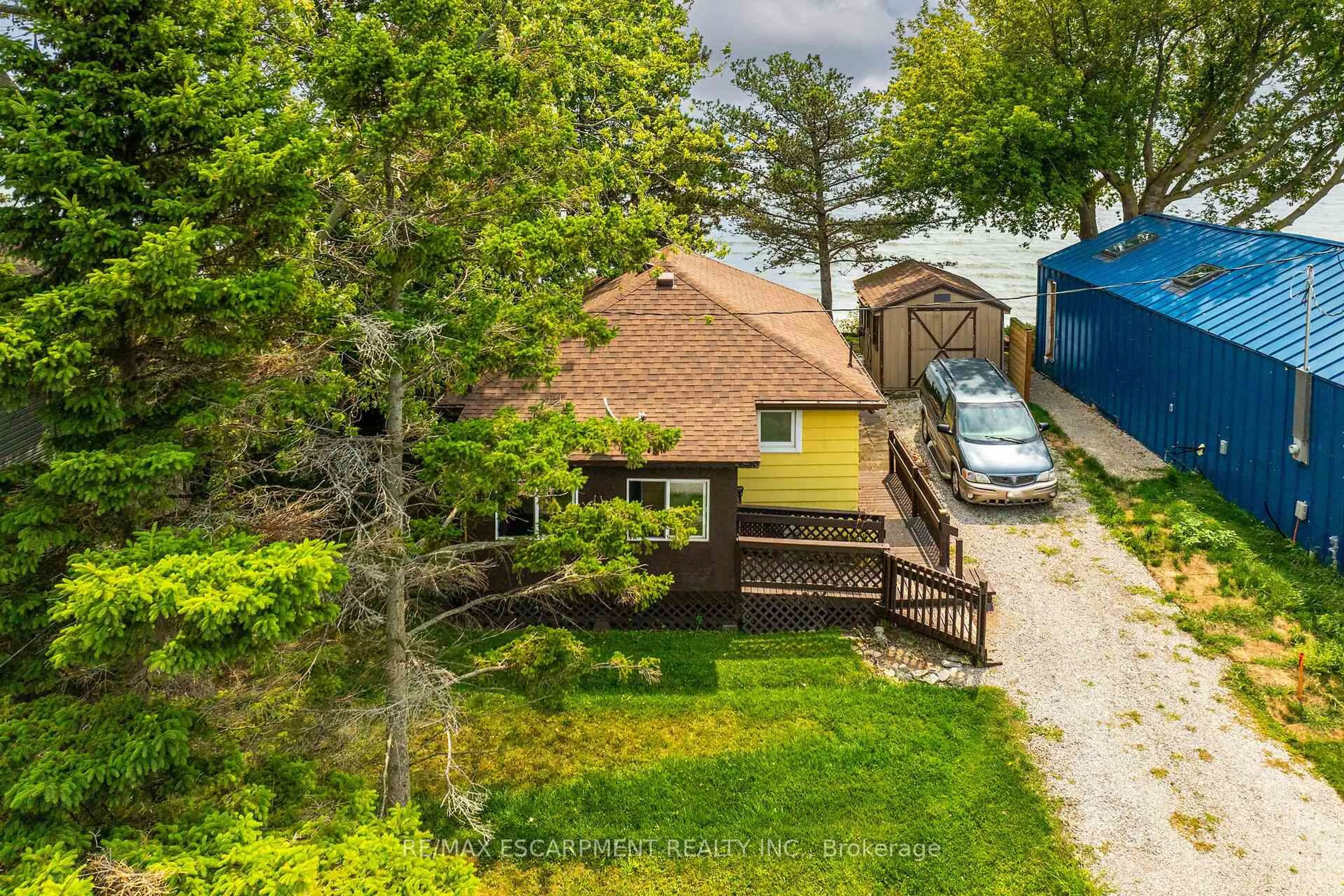 A pic from outside/outdoor area/front of a property/back of a property/a pic from drone, water/lake/river/ocean view for 966 South Coast Dr, Haldimand Ontario N0A 1L0