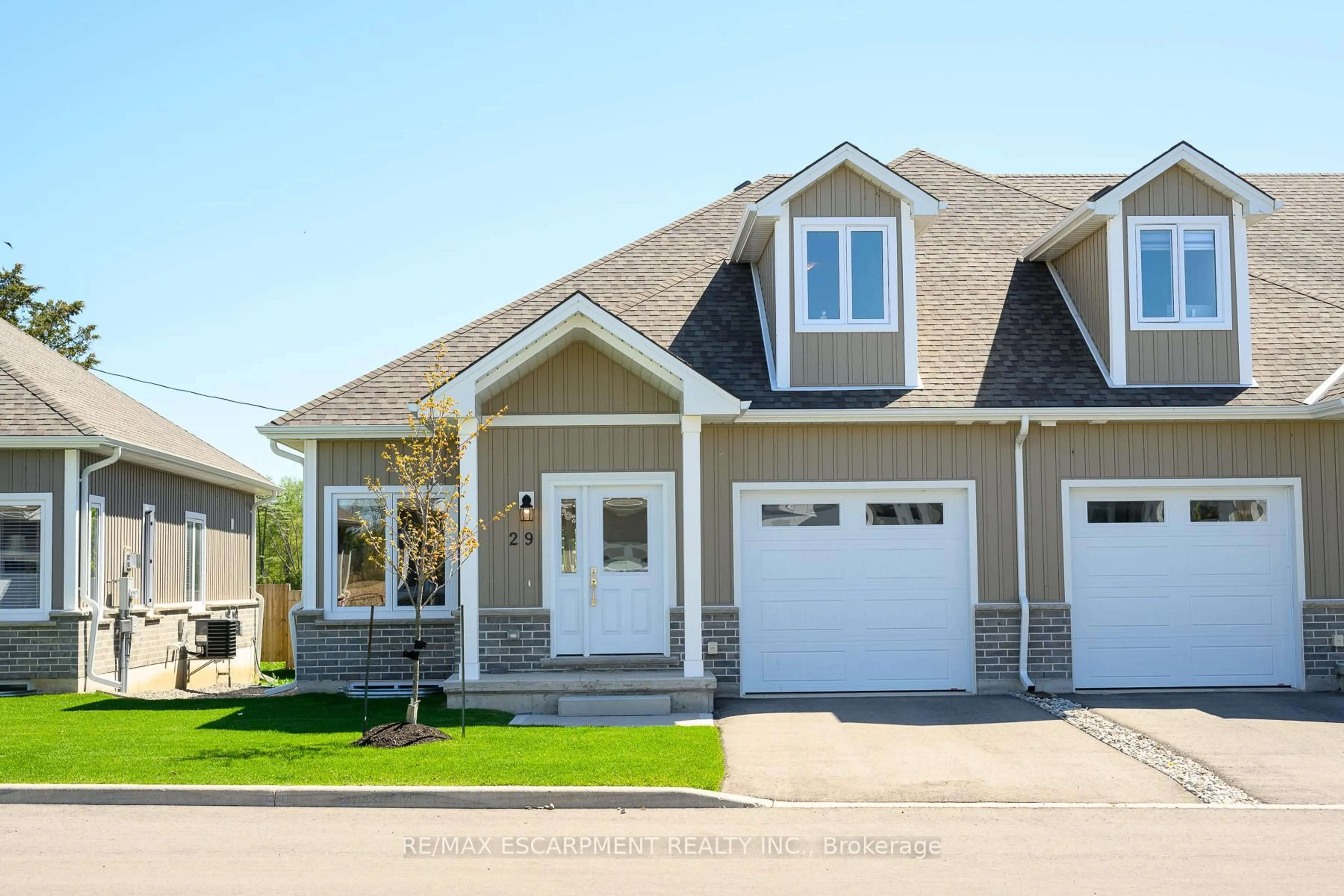 Home with vinyl exterior material, street for 744 Nelson St #29, Norfolk Ontario N0A 1N0