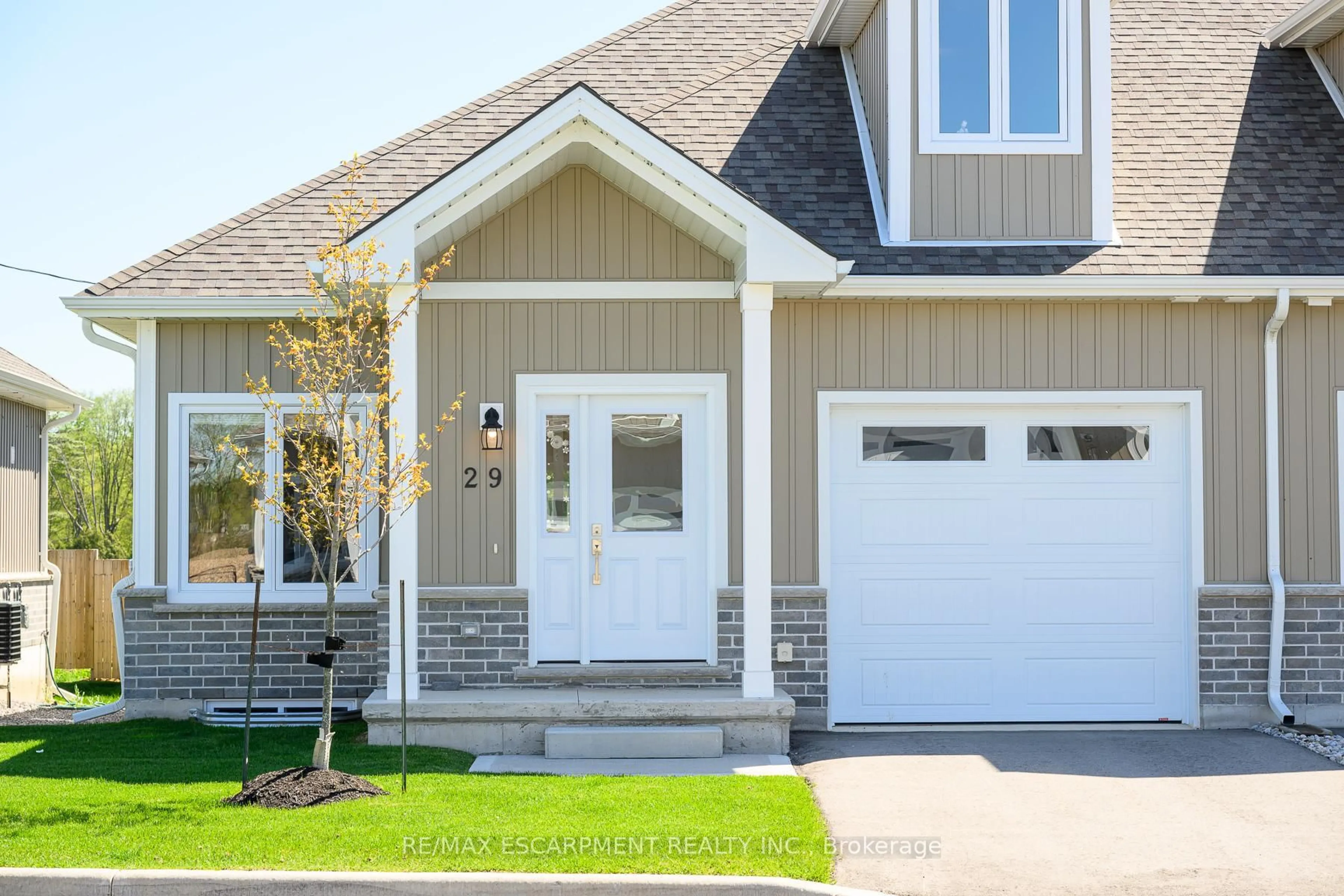 Home with vinyl exterior material, street for 744 Nelson St #29, Norfolk Ontario N0A 1N0