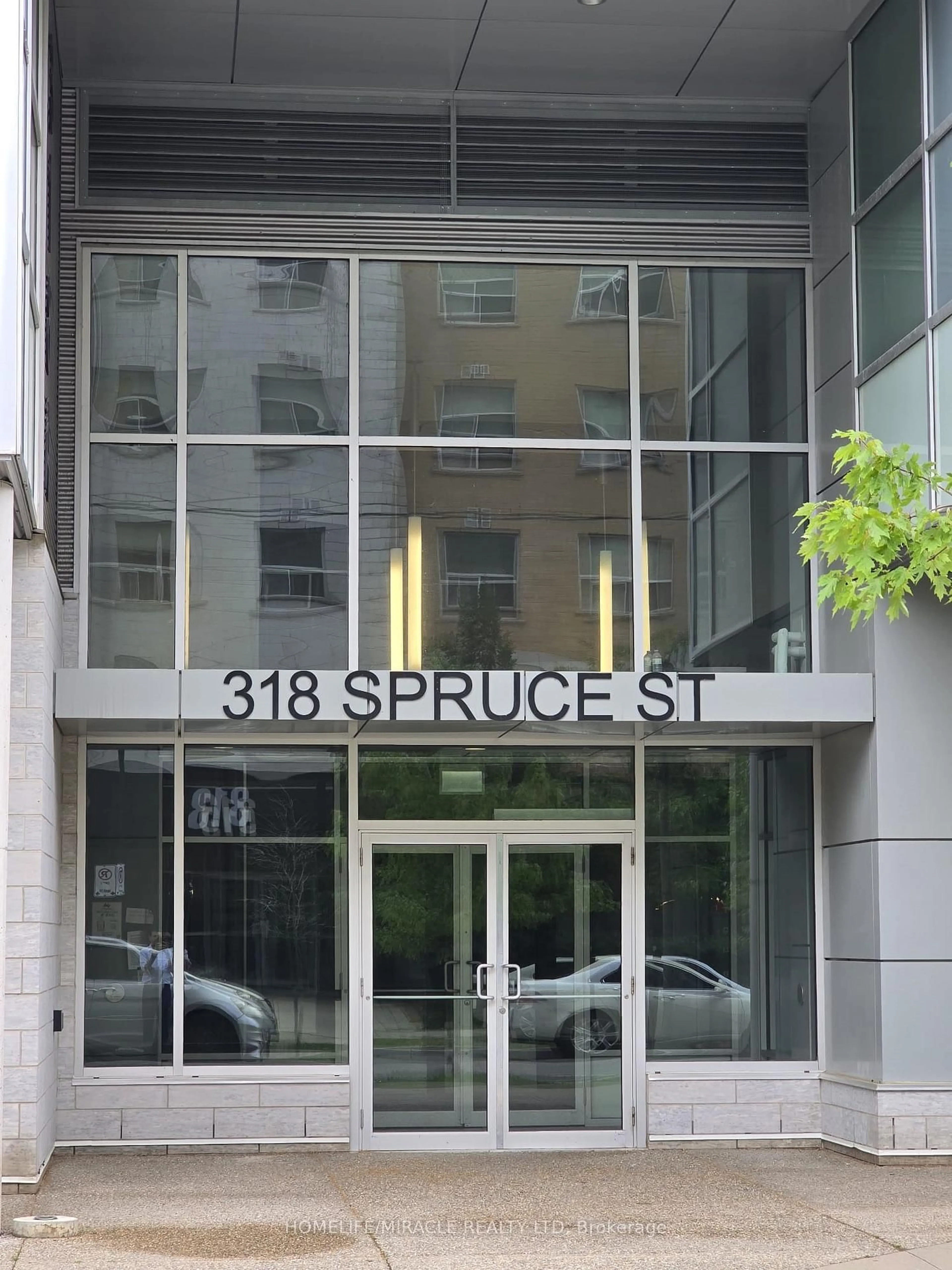 Lobby for 318 Spruce St #219, Waterloo Ontario N2J 0B7
