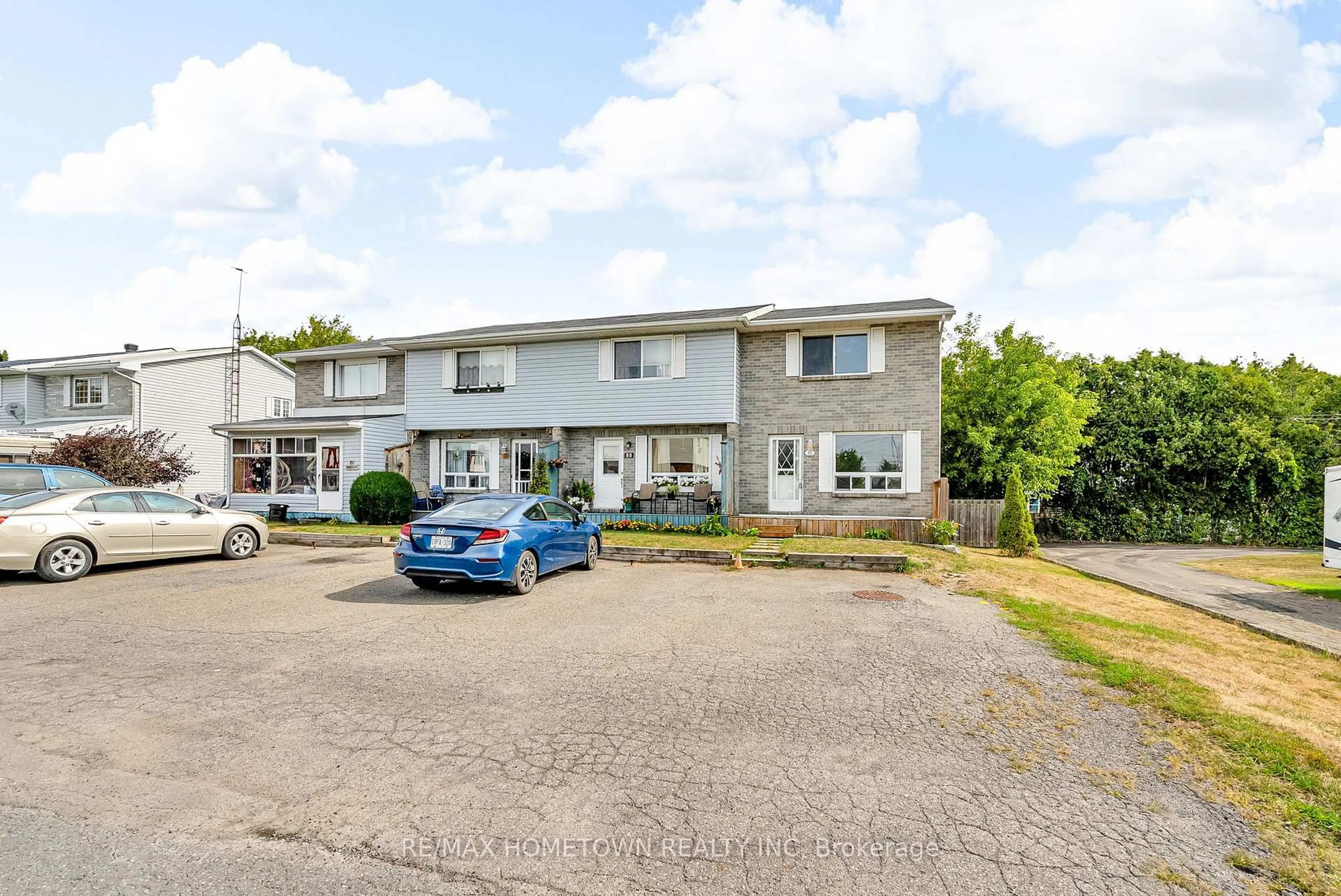 A pic from outside/outdoor area/front of a property/back of a property/a pic from drone, street for 35 Hustler Cres, South Dundas Ontario K0E 1K0