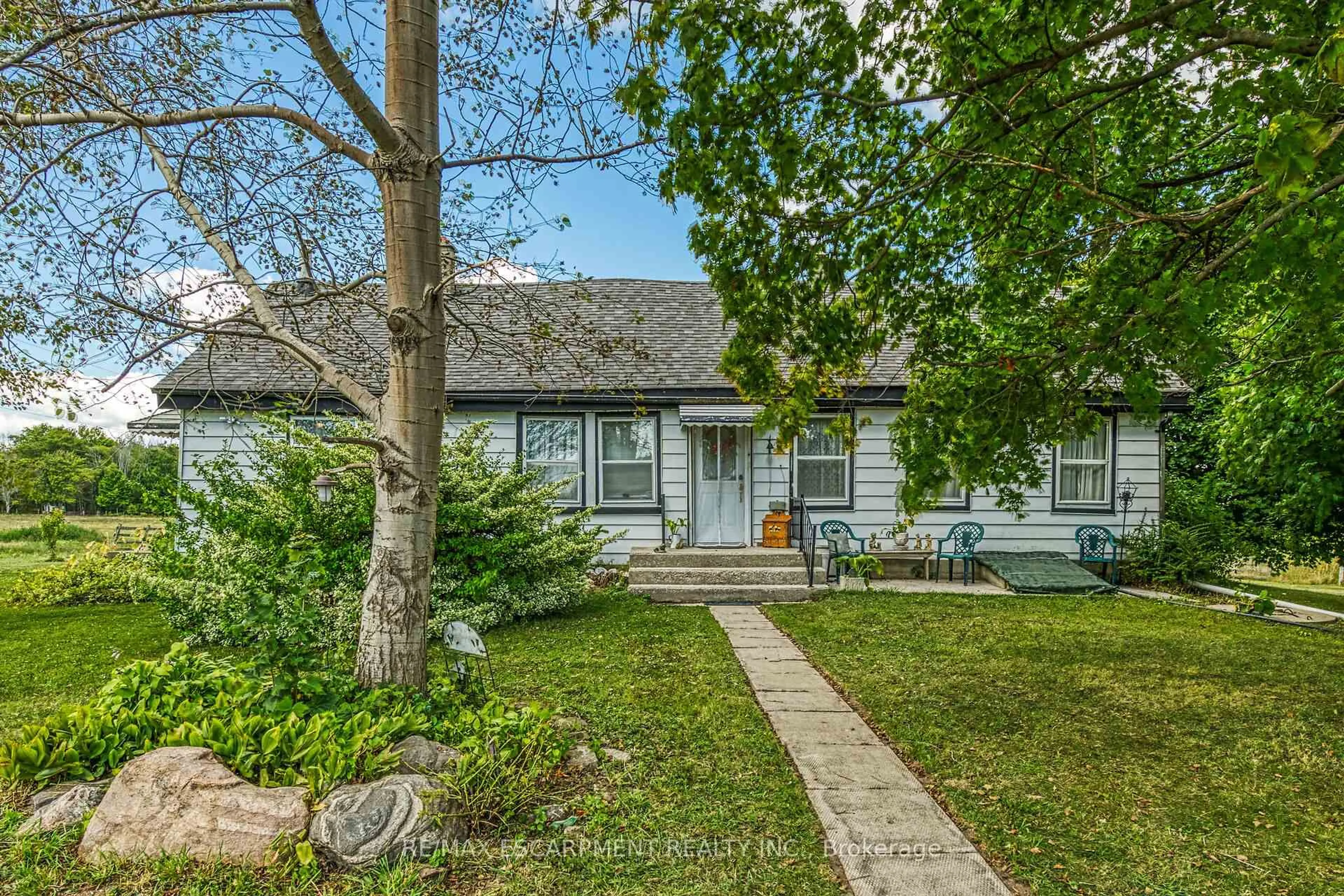 Unknown for 177 Brooklin Rd, Haldimand Ontario N0A 1L0