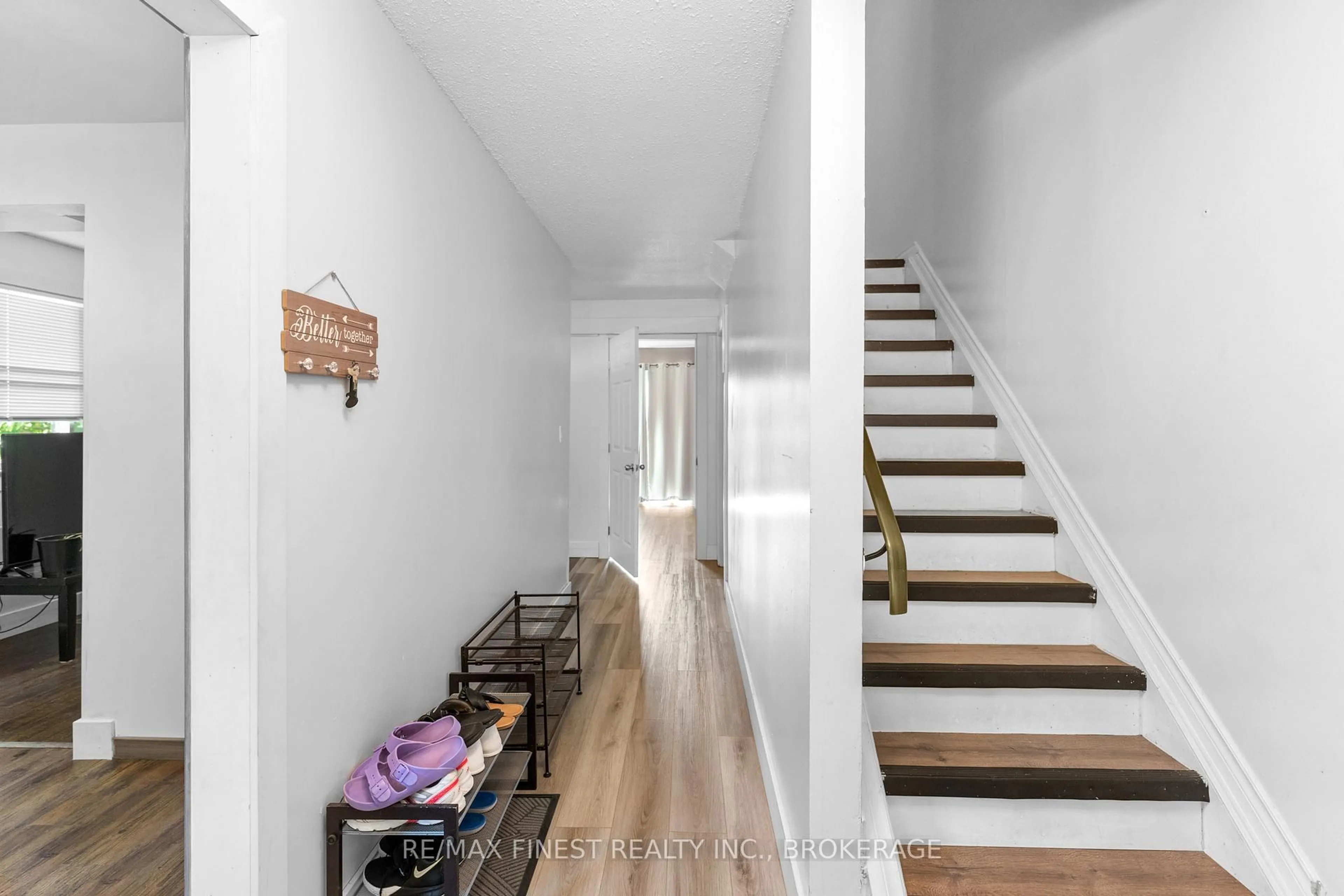 Indoor entryway for 114 Jean Worrell Cres, Kingston Ontario K7K 6T3