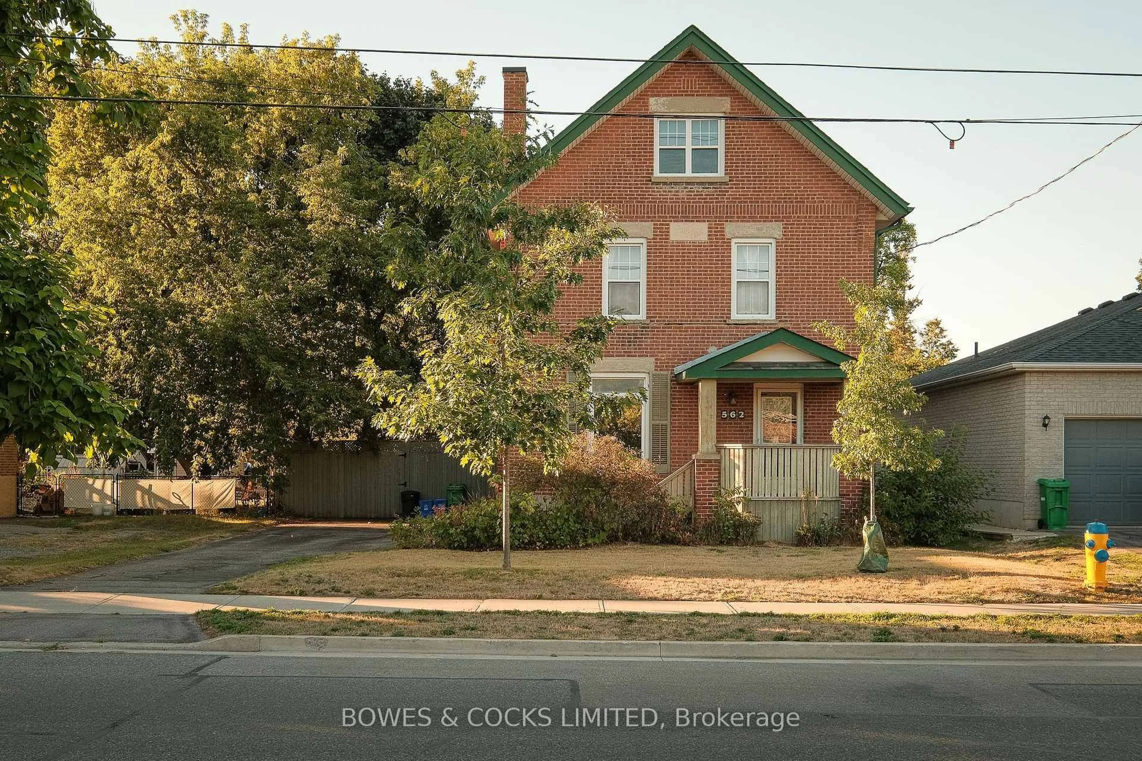 Home with brick exterior material, street for 562 Cameron St, Peterborough South Ontario K9J 3Z5