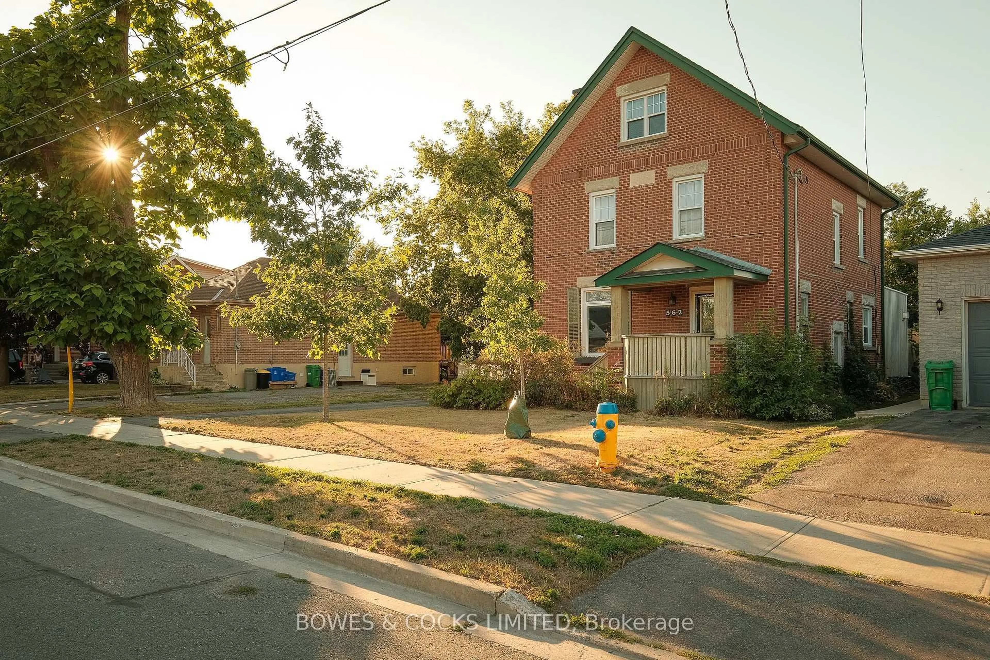 Home with brick exterior material, street for 562 Cameron St, Peterborough South Ontario K9J 3Z5