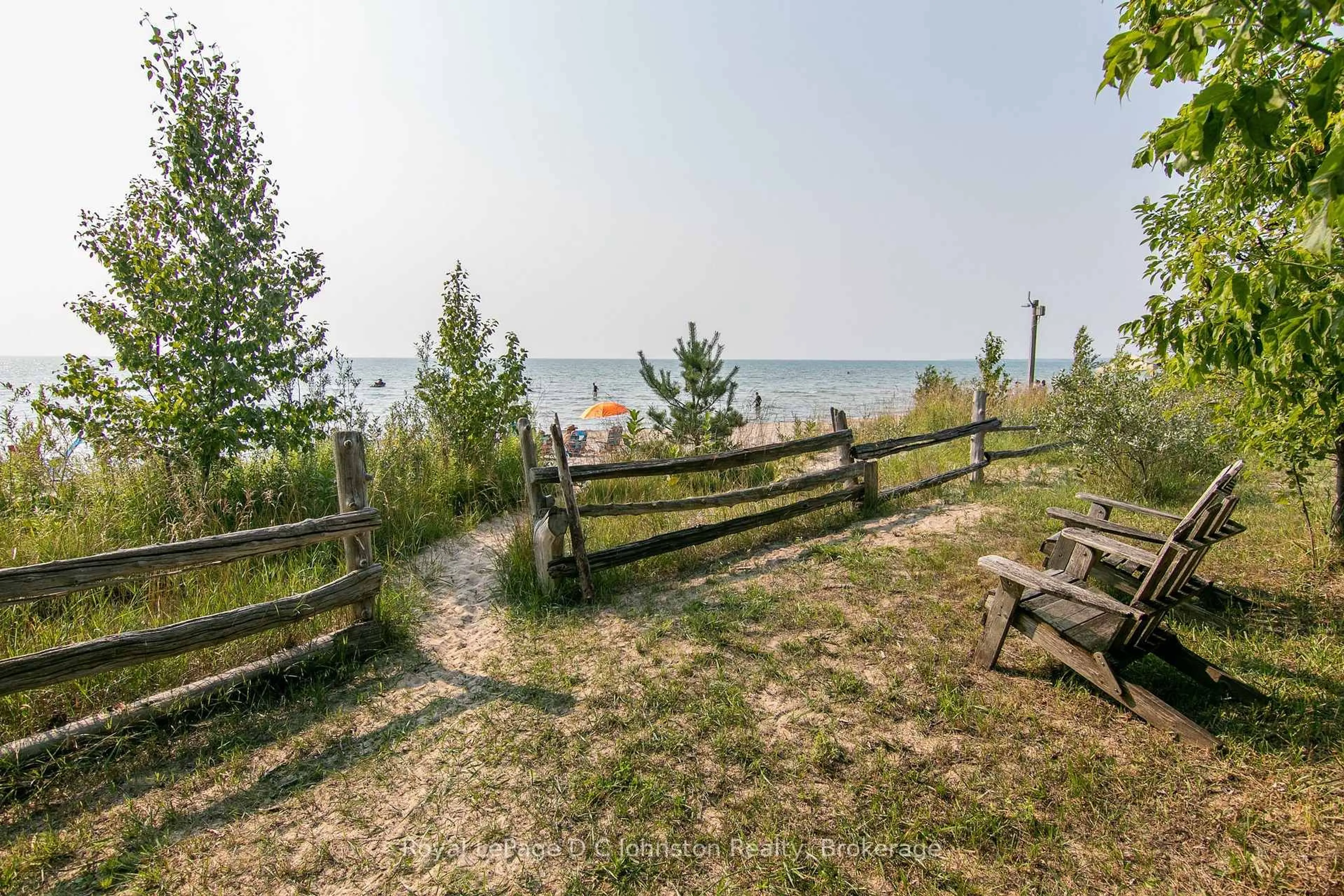 Patio, water/lake/river/ocean view for 105 5th Ave, Native Leased Lands Ontario N0H 2L0
