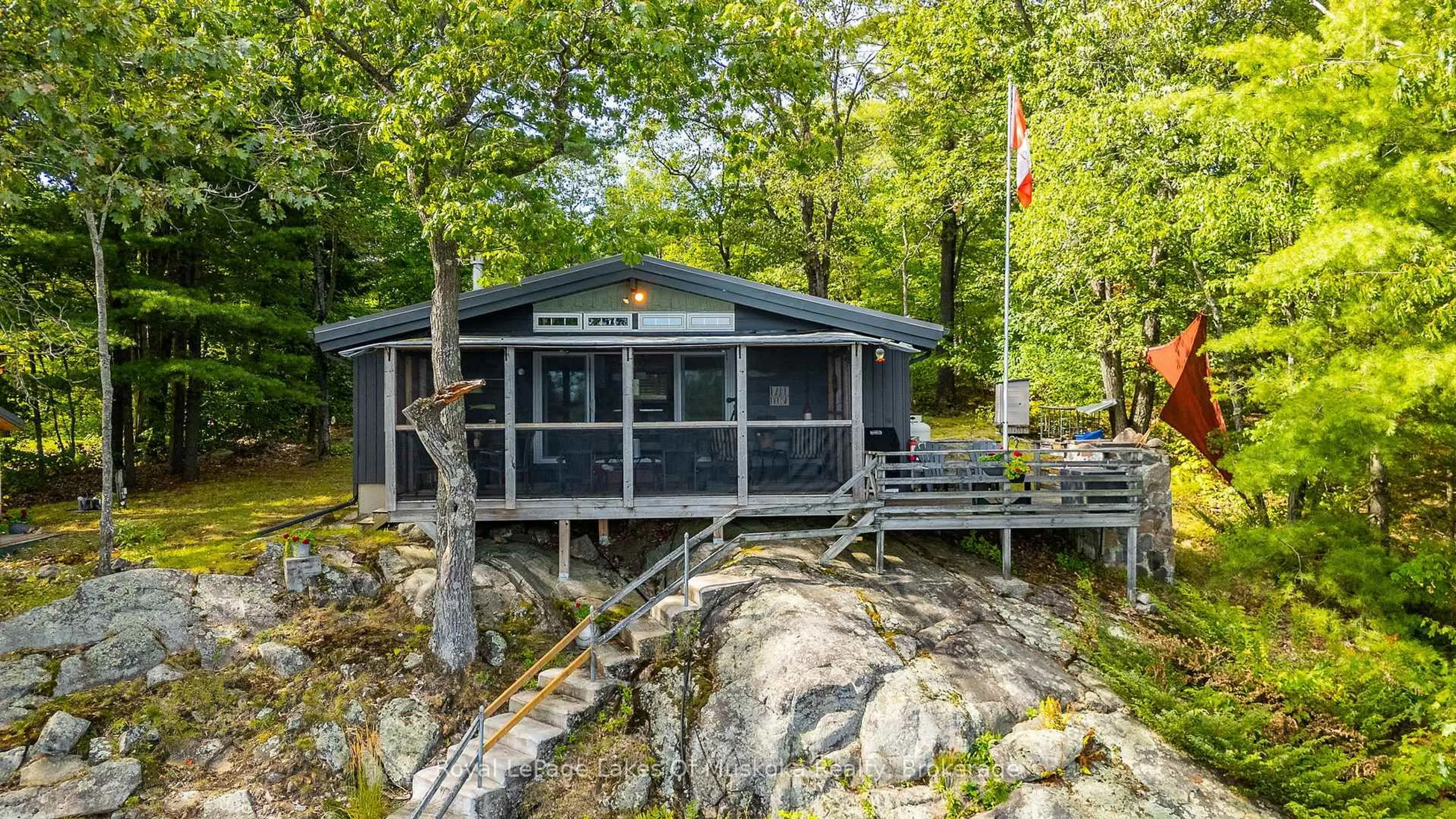 Unknown for 1382 Fish Hatchery Rd, Muskoka Lakes Ontario P0B 1M0