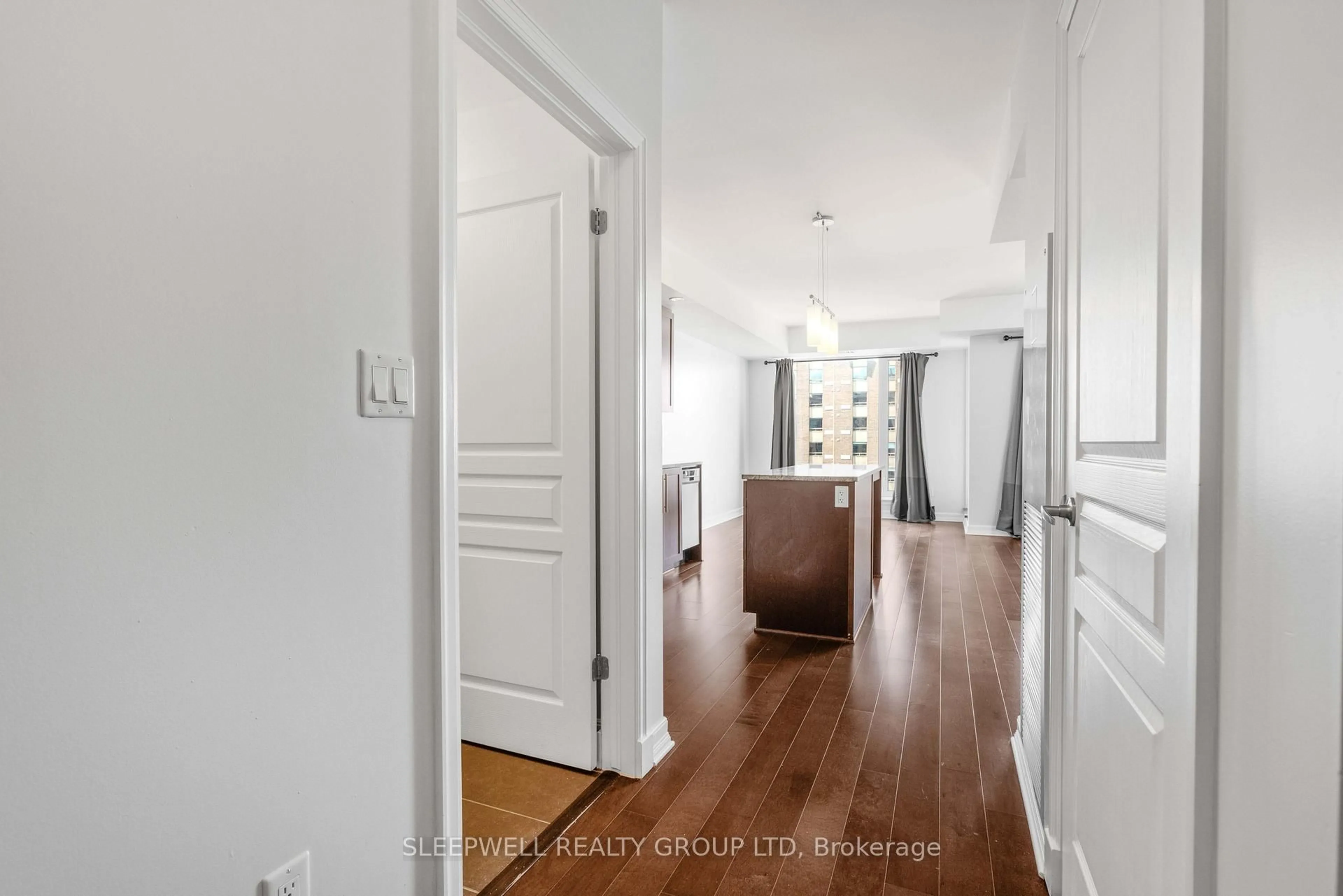 Indoor entryway for 238 Besserer St #1212, Ottawa Ontario K1N 6B1