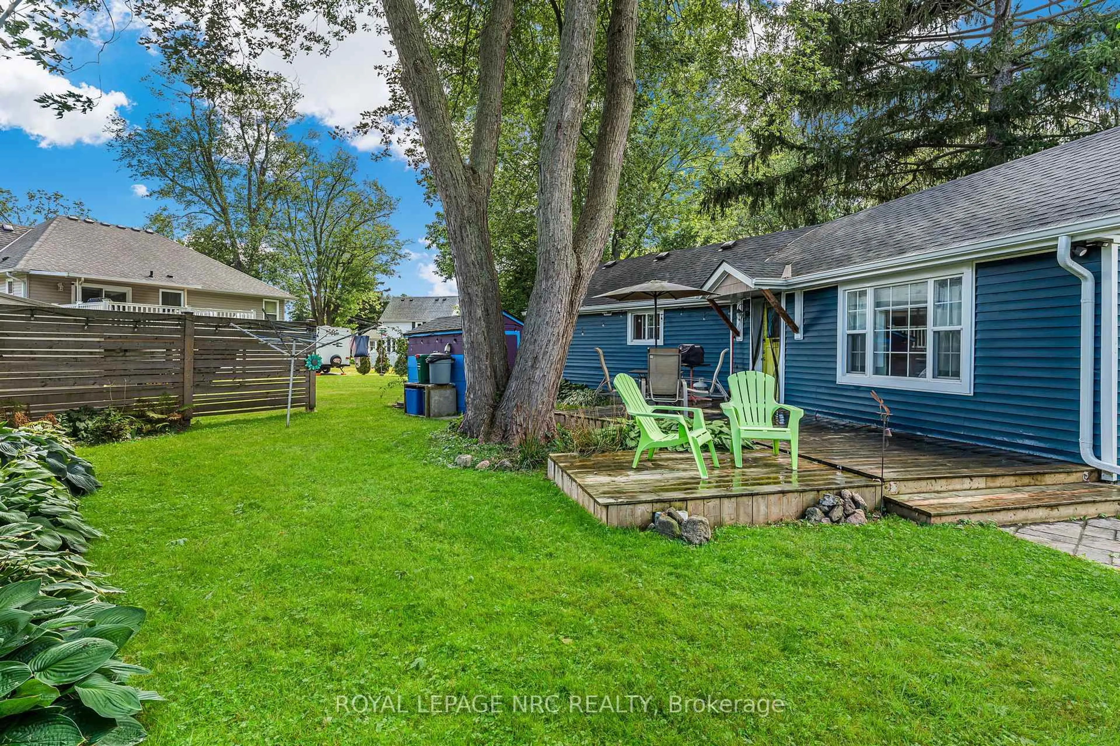 Patio, water/lake/river/ocean view for 3983 Victoria Rd, Fort Erie Ontario L0S 1B0
