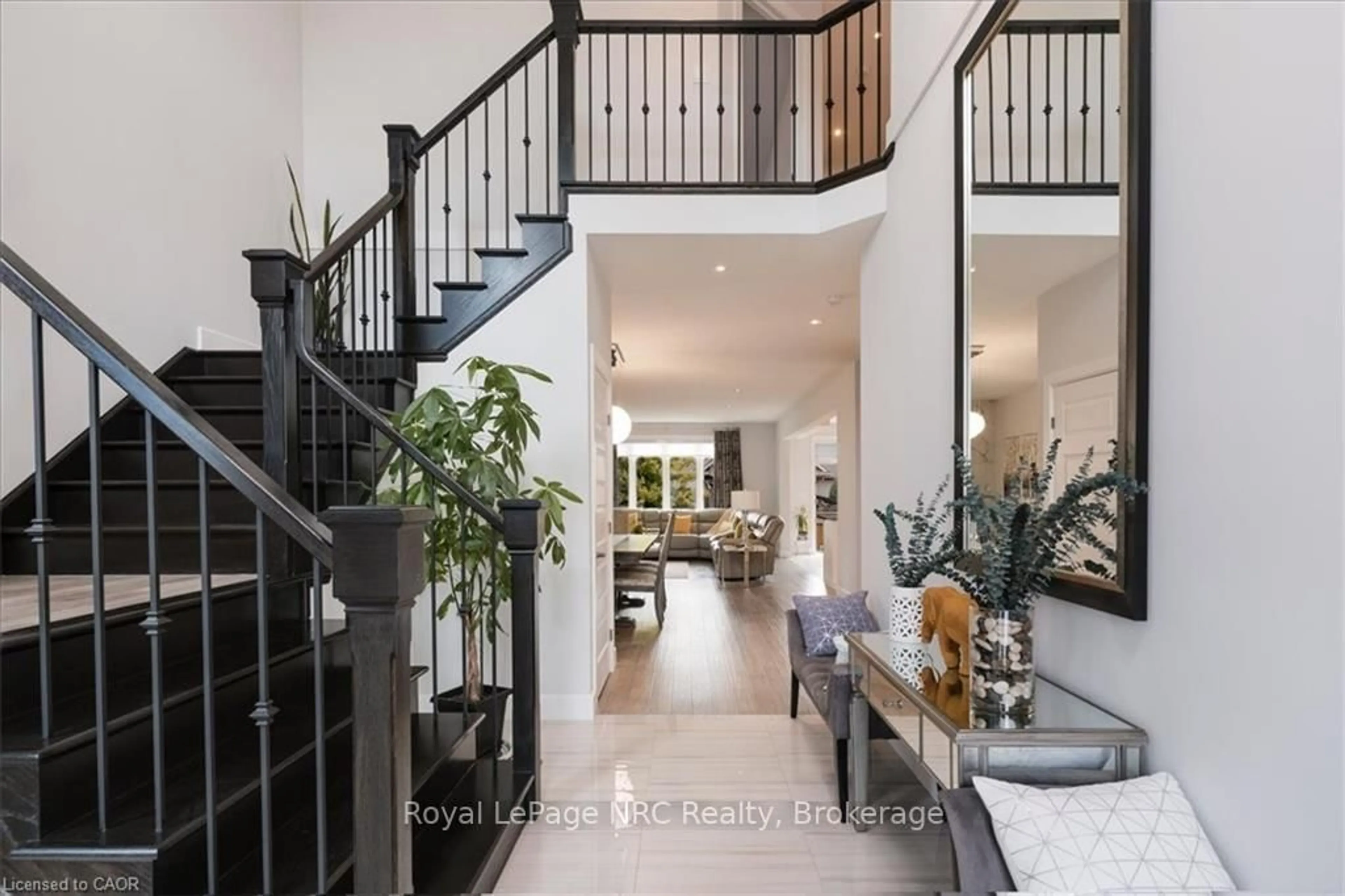 Indoor entryway for 20 Festival Way, Hamilton Ontario L0R 1C0