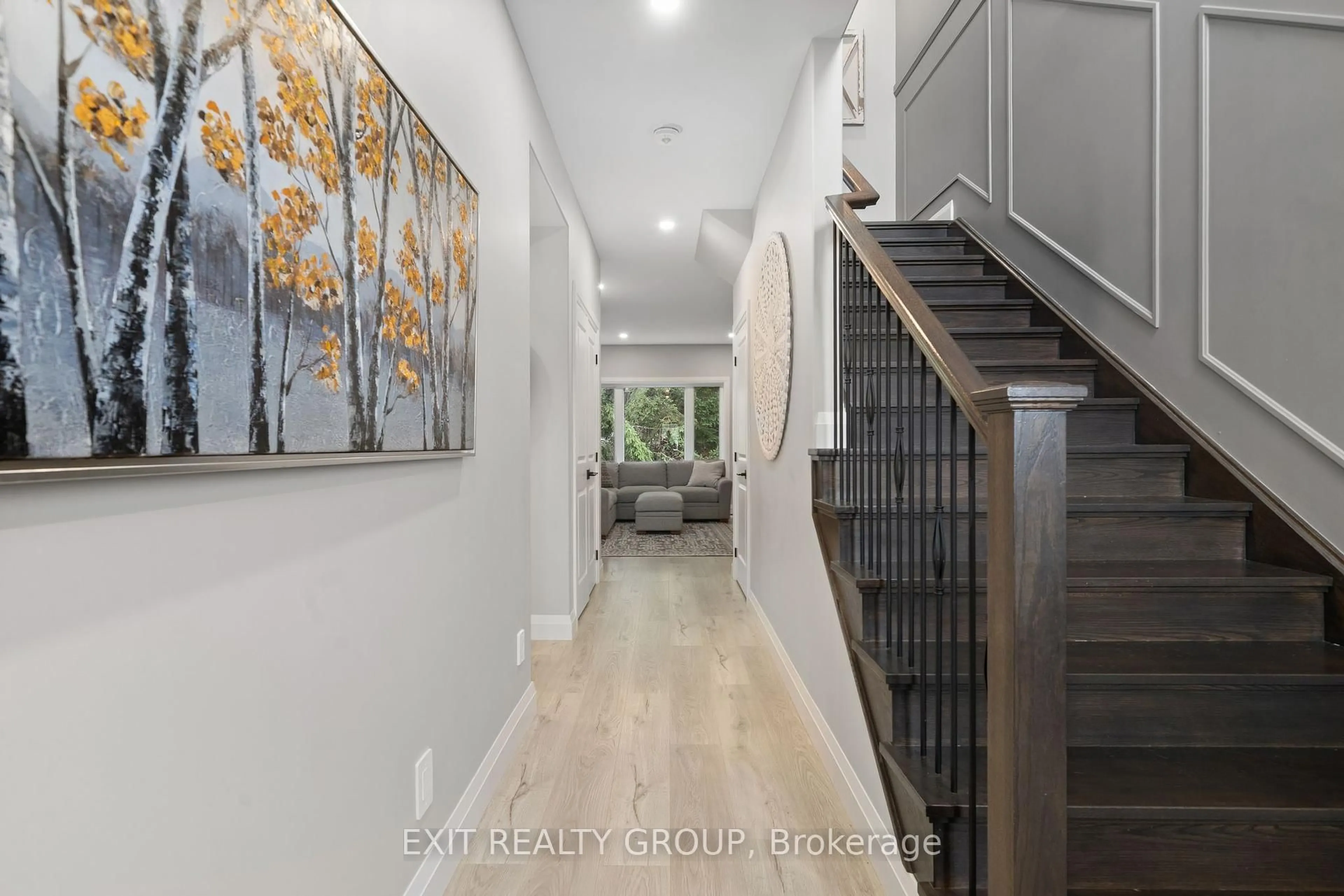 Indoor entryway for 4 Mackenzie John Cres, Brighton Ontario K0K 1H0