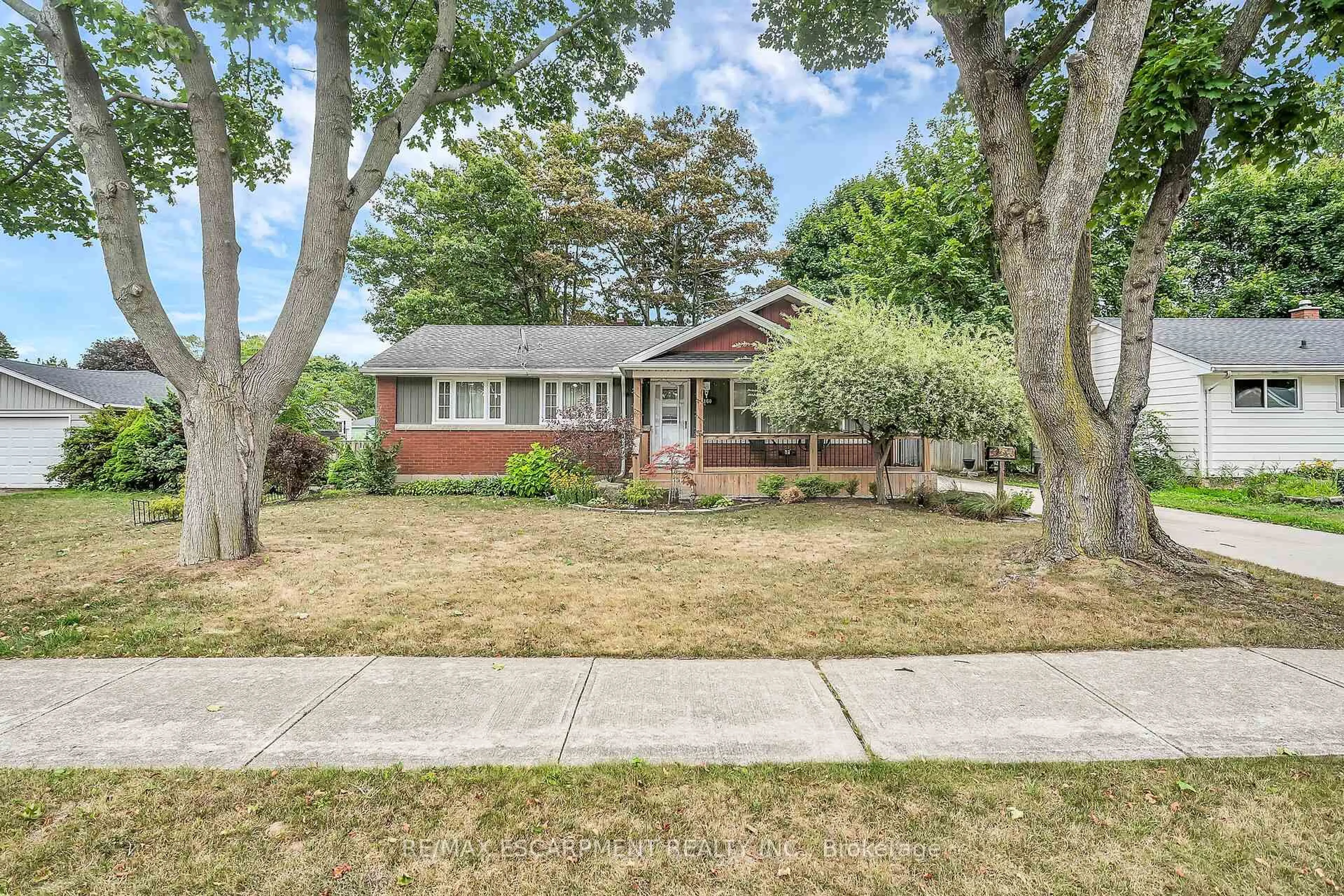 Home with brick exterior material, street for 160 Elizabeth Cres, Haldimand Ontario N1A 2P1