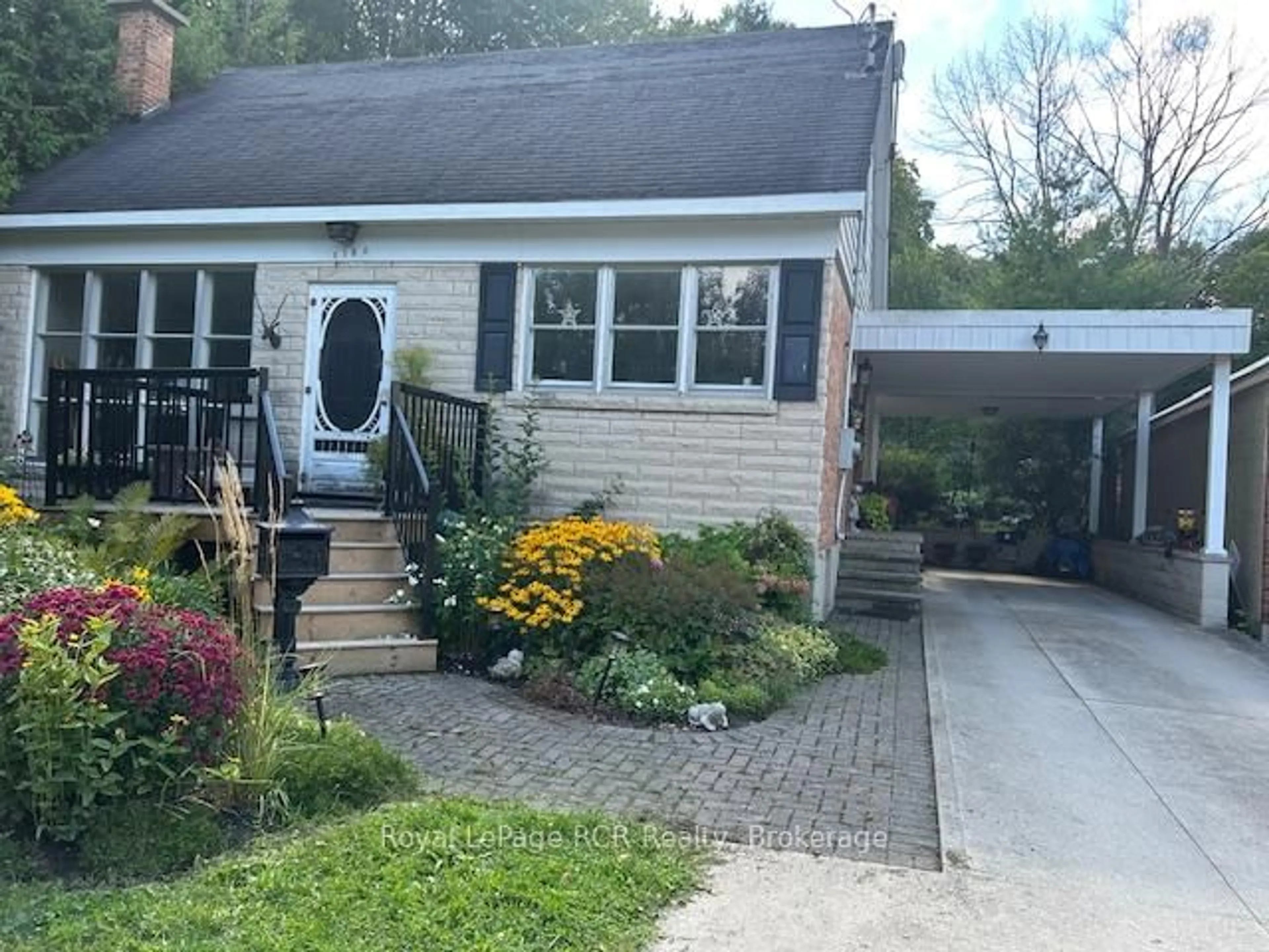 Unknown for 1180 5th Ave, Owen Sound Ontario N4K 5A9