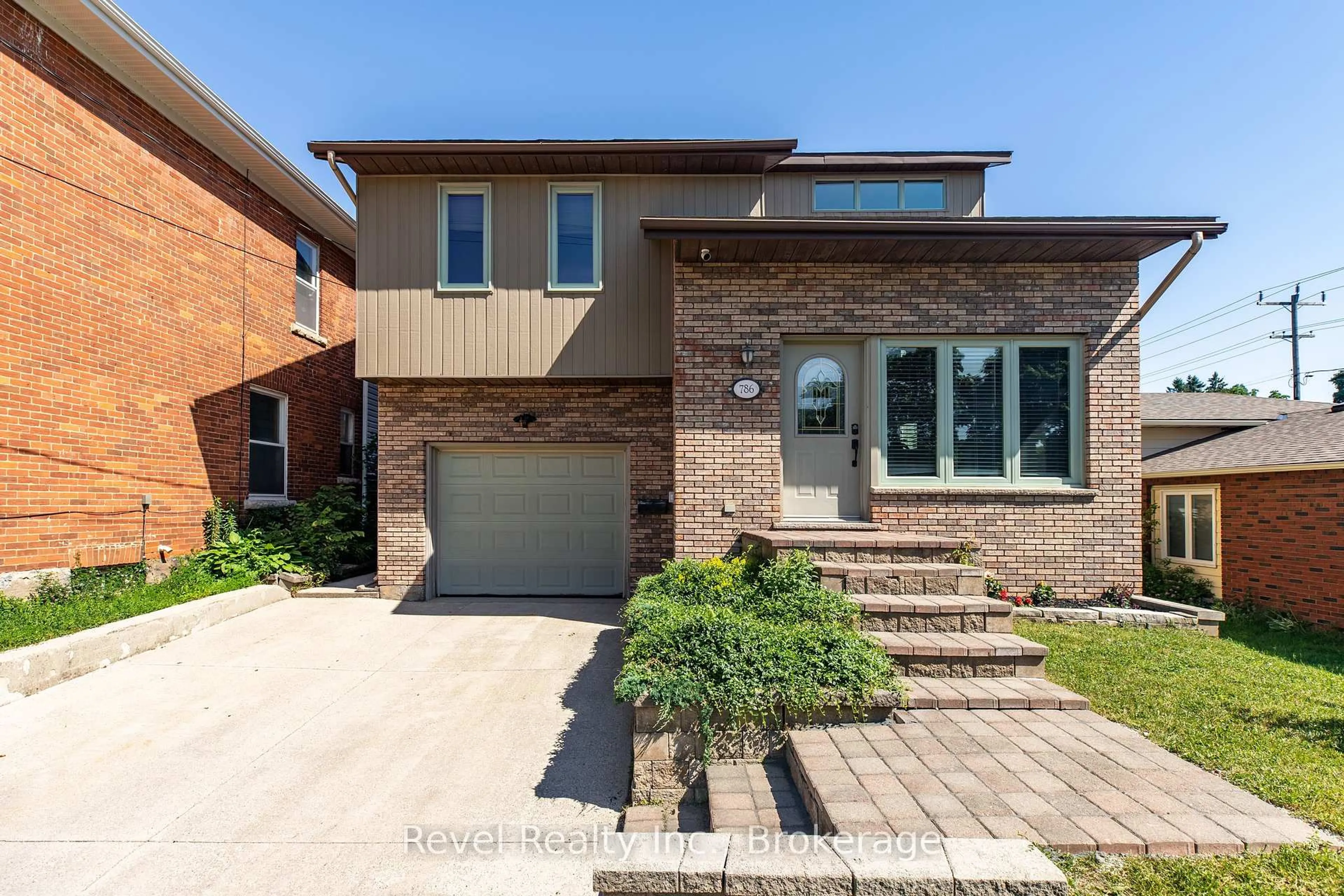 Home with brick exterior material, street for 786 8th St, Owen Sound Ontario N4K 1L9