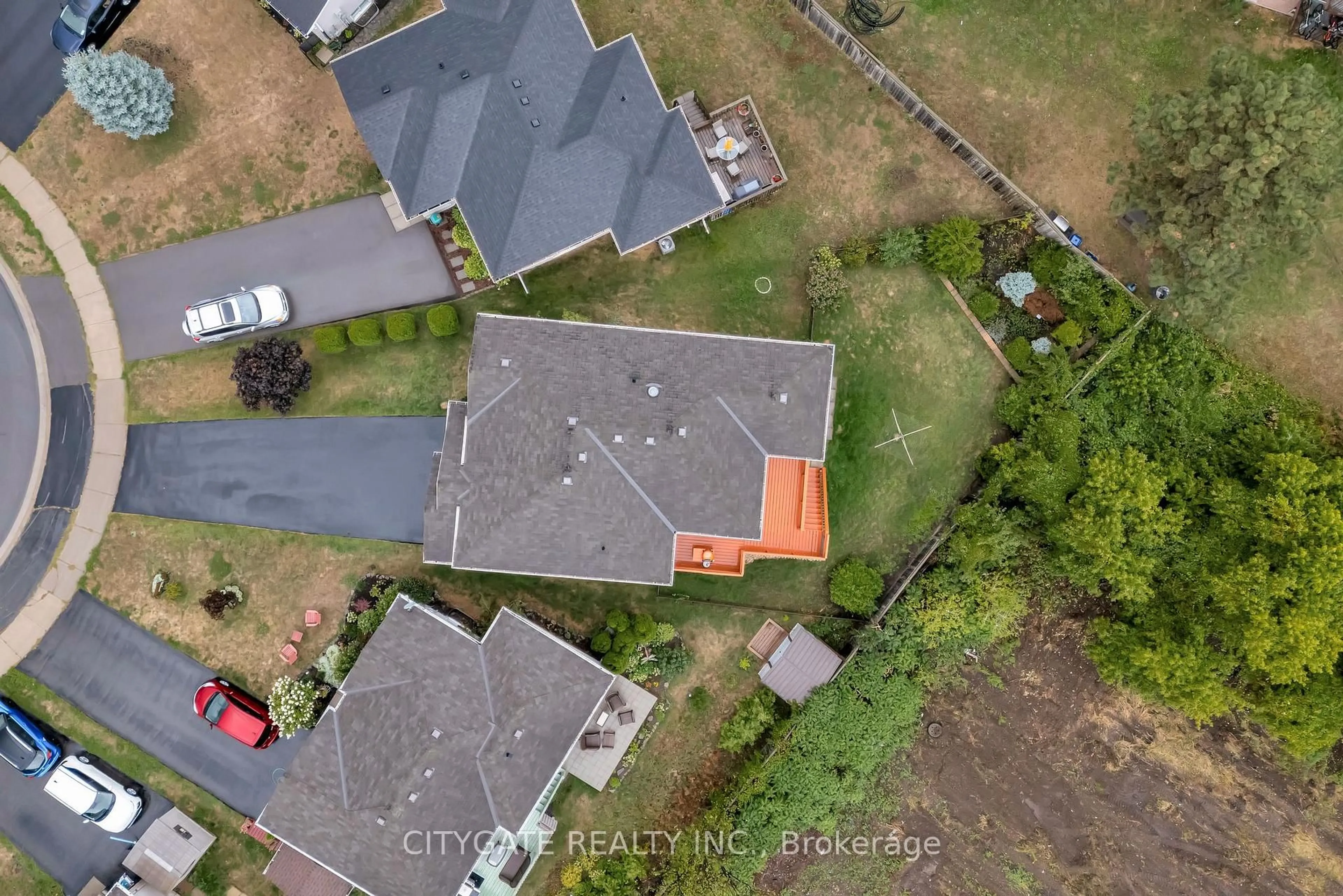 A pic from outside/outdoor area/front of a property/back of a property/a pic from drone, unknown for 43 Follwell Cres, Belleville Ontario K8N 5Z6