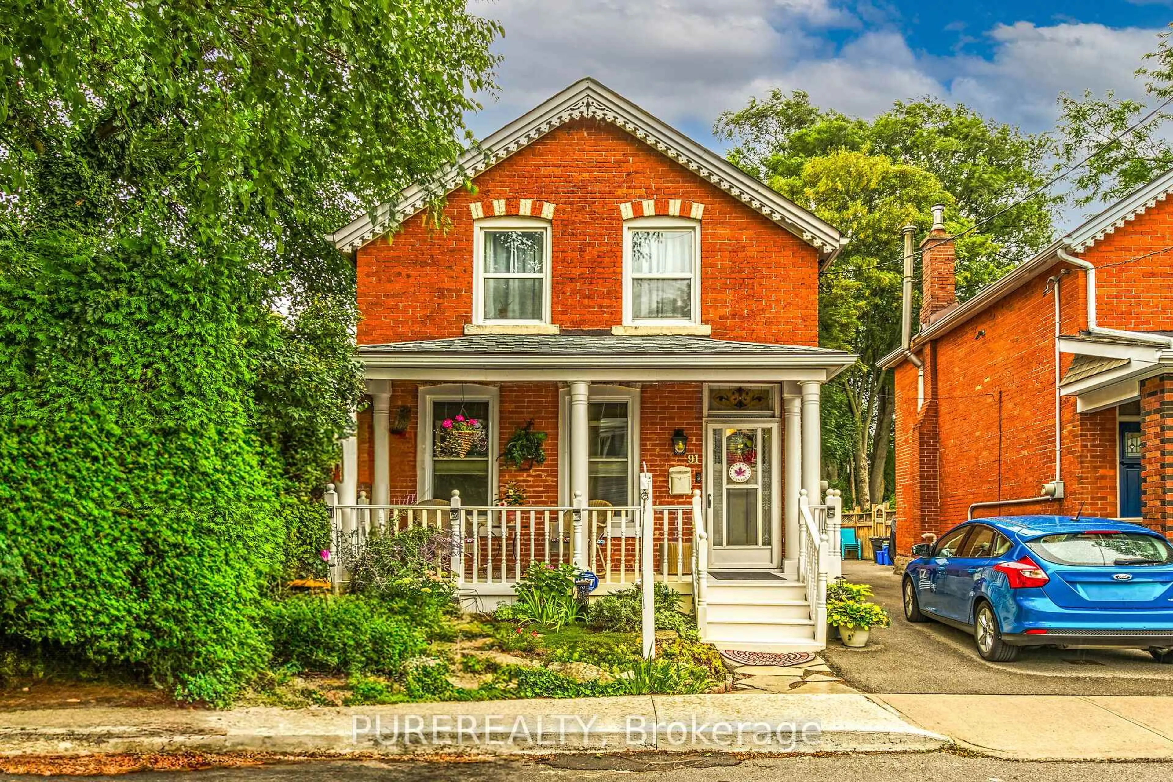 Home with brick exterior material, street for 91 Pearl St, Hamilton Ontario L8P 3X3
