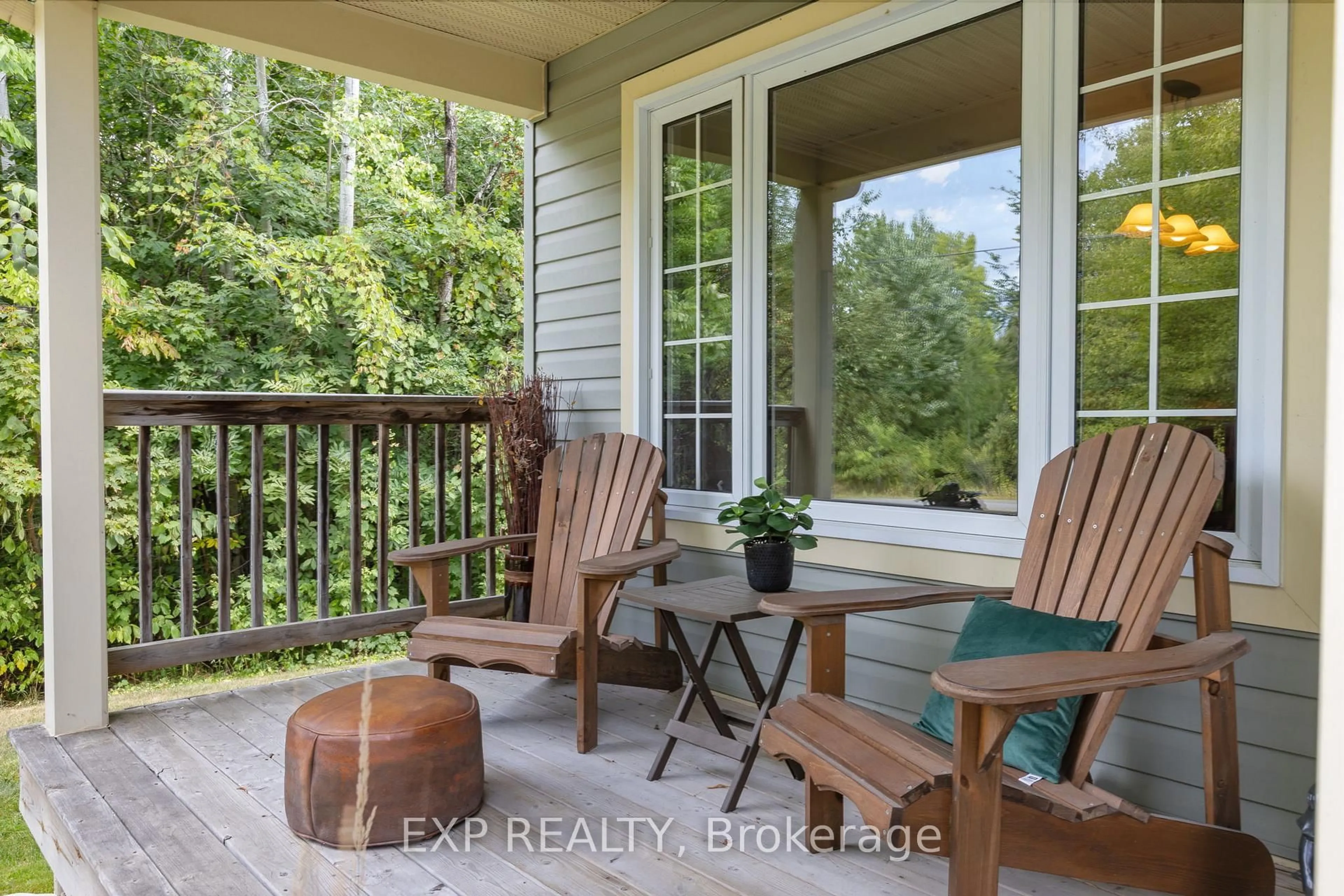 Patio, water/lake/river/ocean view for 8325 Albert Bouwers Circ, Metcalfe Ontario K0A 2P0