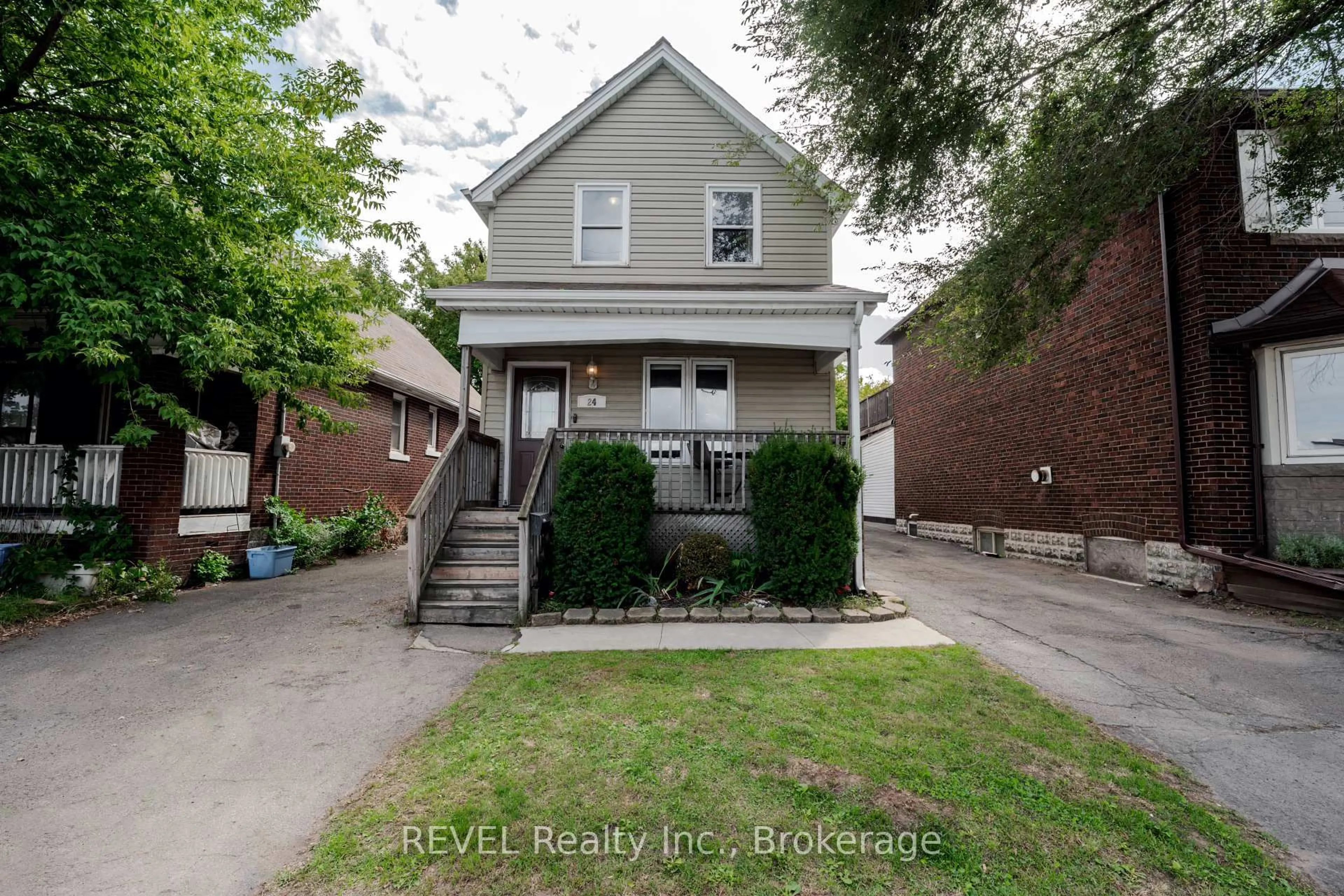 Home with brick exterior material, street for 24 Imperial St, Hamilton Ontario L8L 4E3